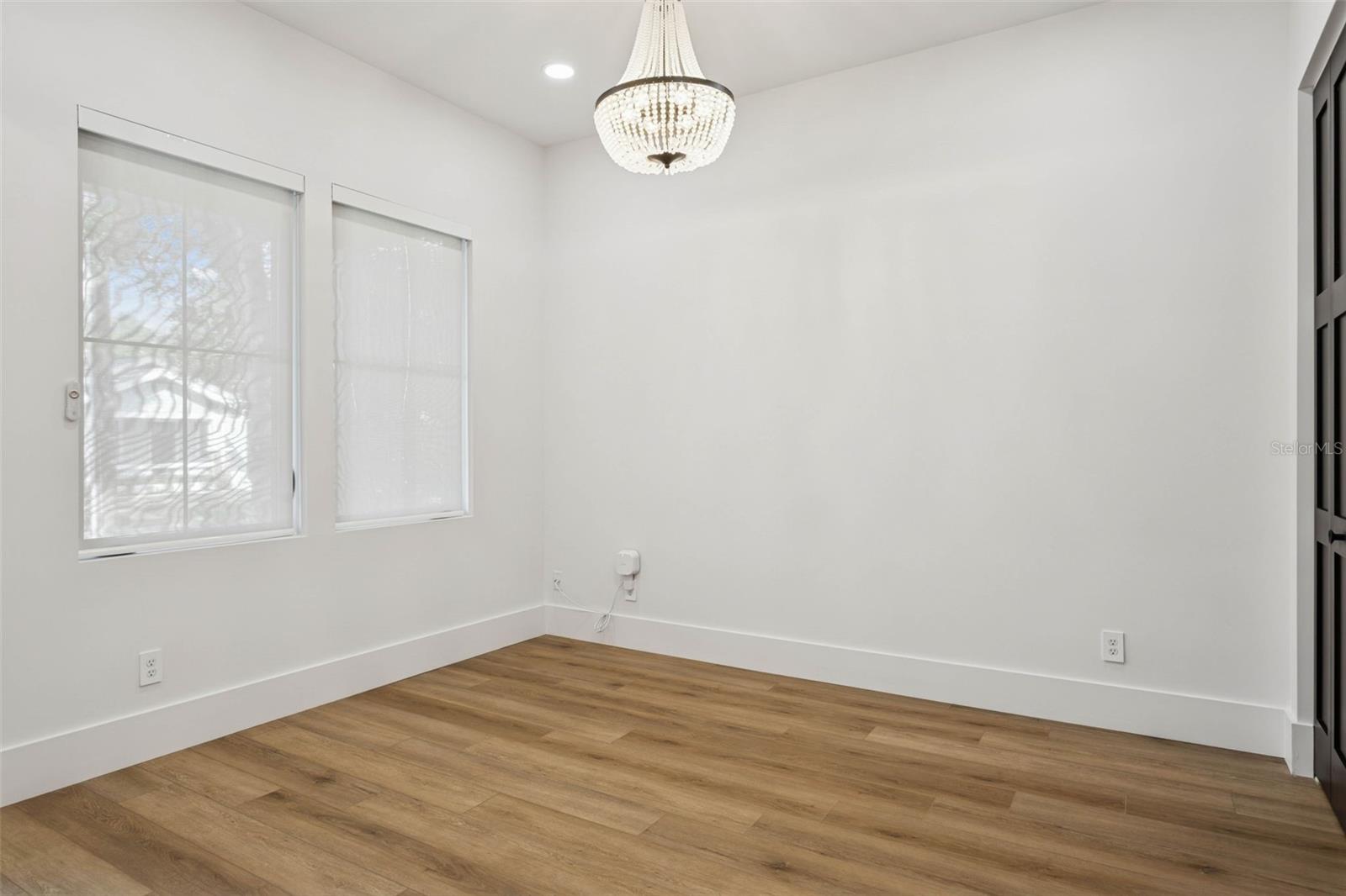 Image 20 of 26 For 708 Kentucky Avenue