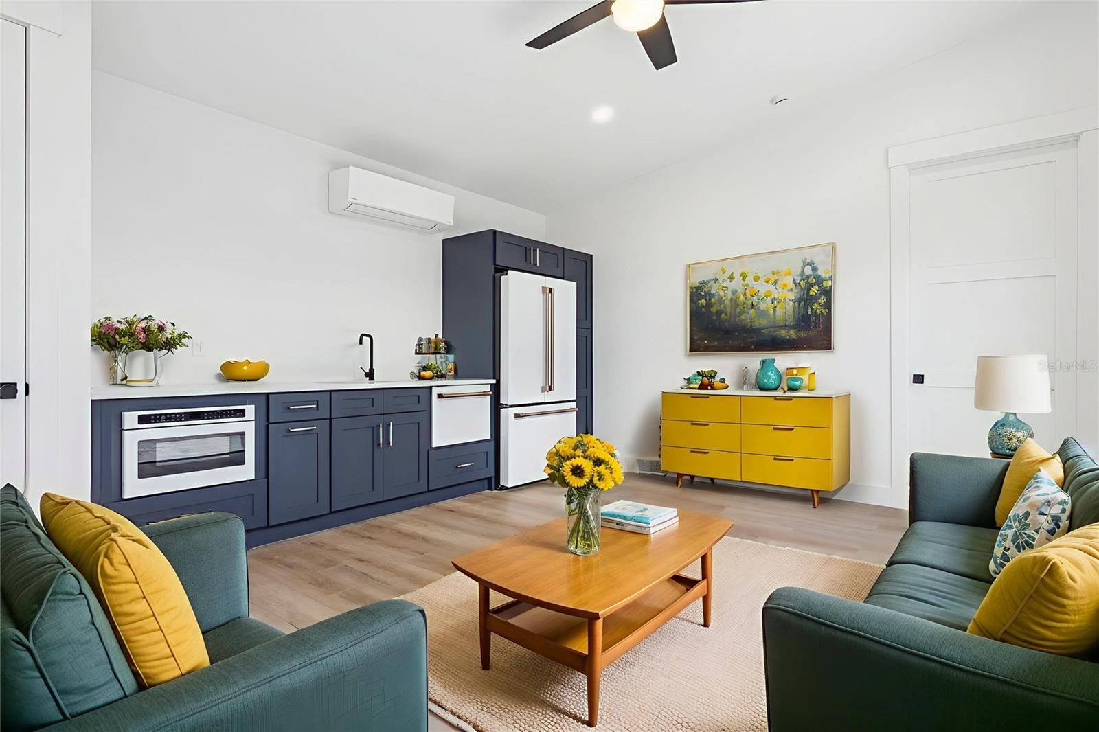 Image 6 of 26 For 708 Kentucky Avenue