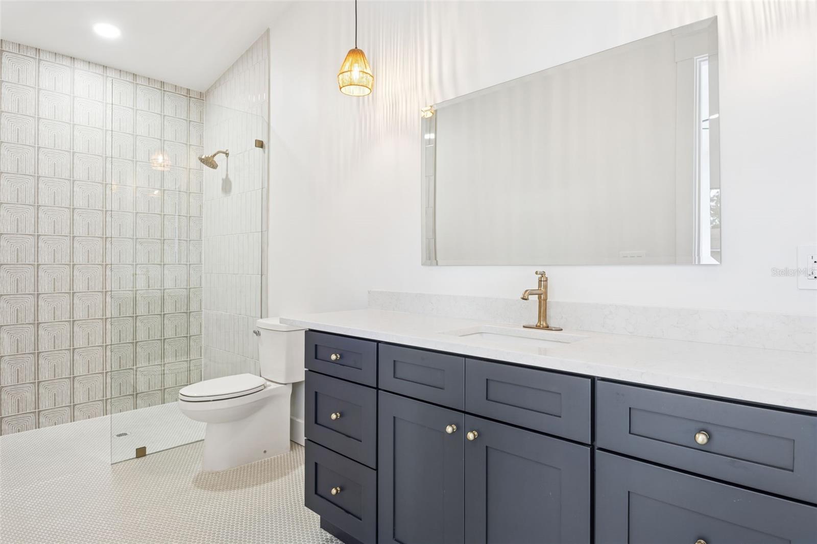 Image 7 of 26 For 708 Kentucky Avenue