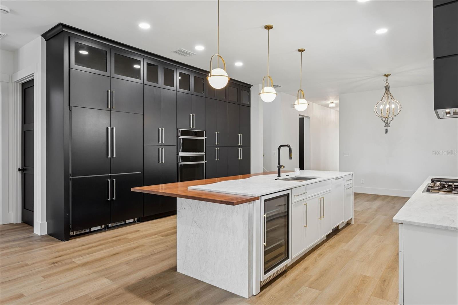 Image 9 of 26 For 708 Kentucky Avenue