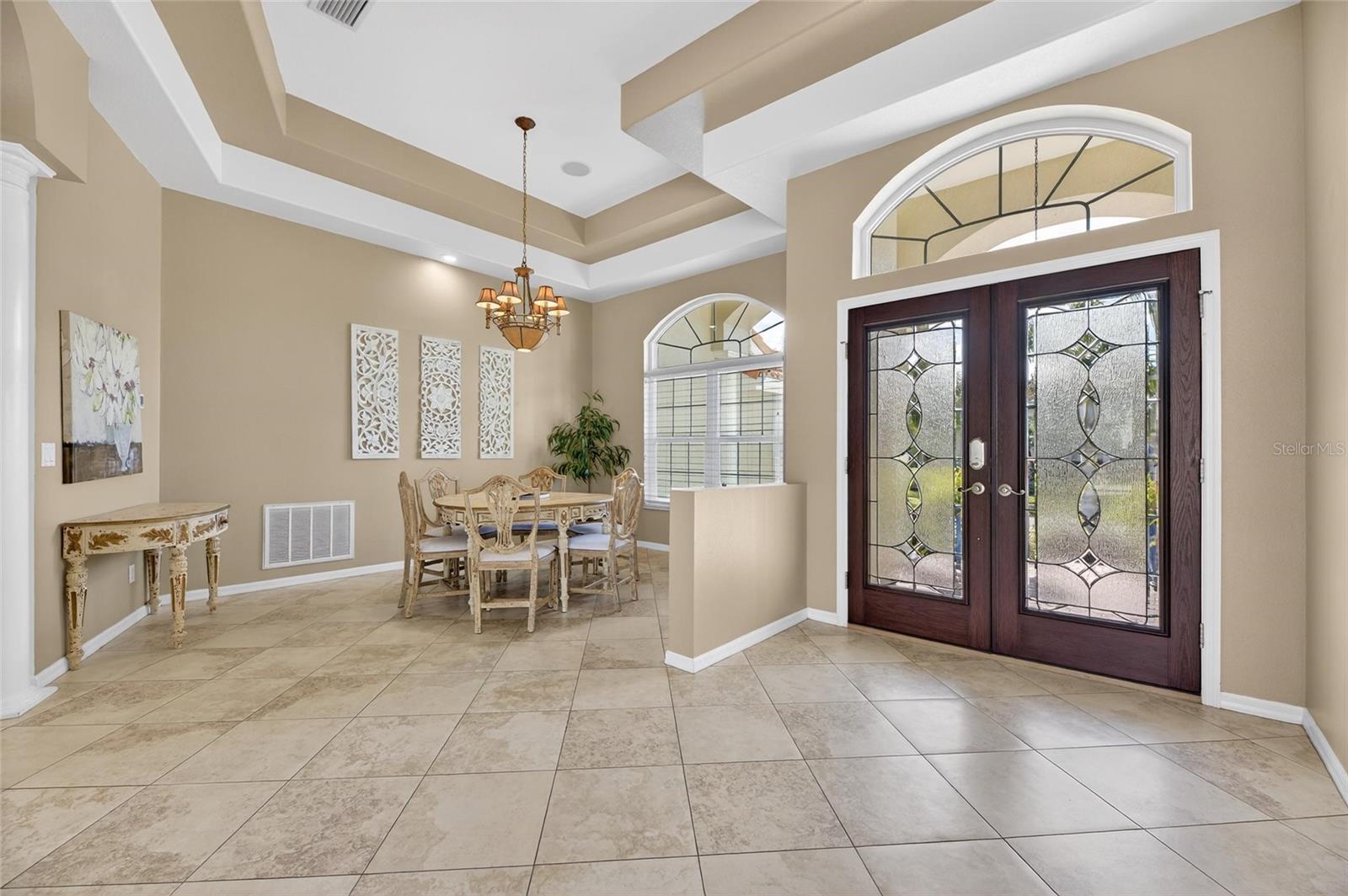 Image 10 of 99 For 1335 Jumana Loop