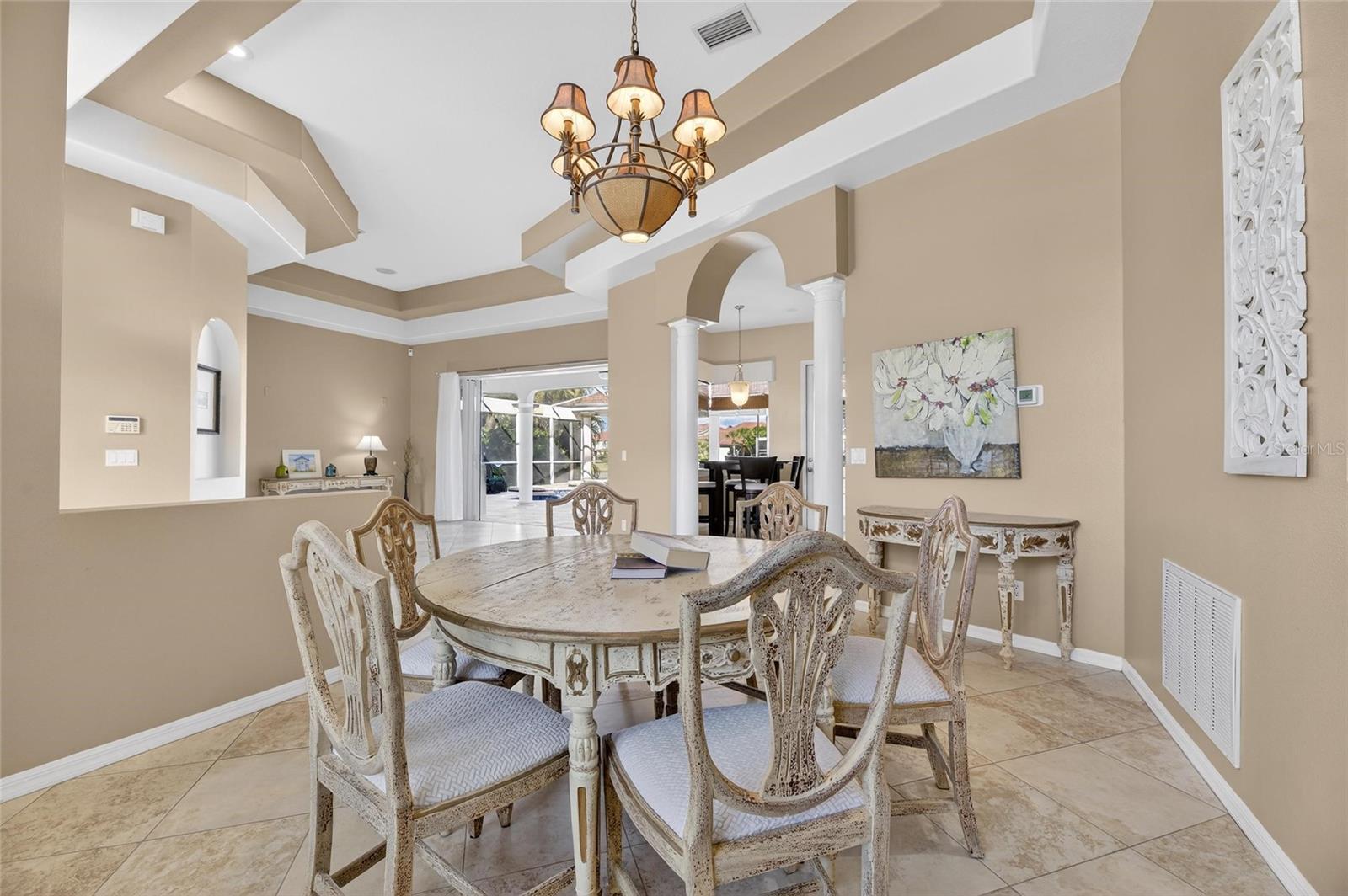 Image 12 of 99 For 1335 Jumana Loop