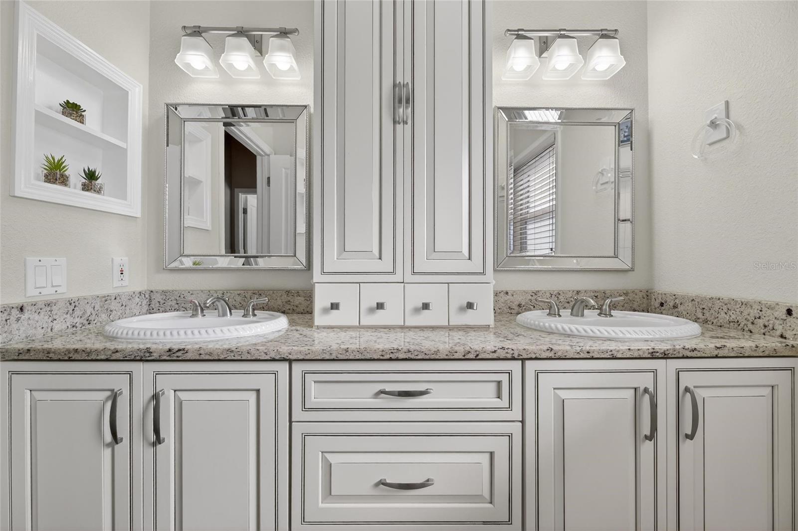 Image 18 of 99 For 1335 Jumana Loop