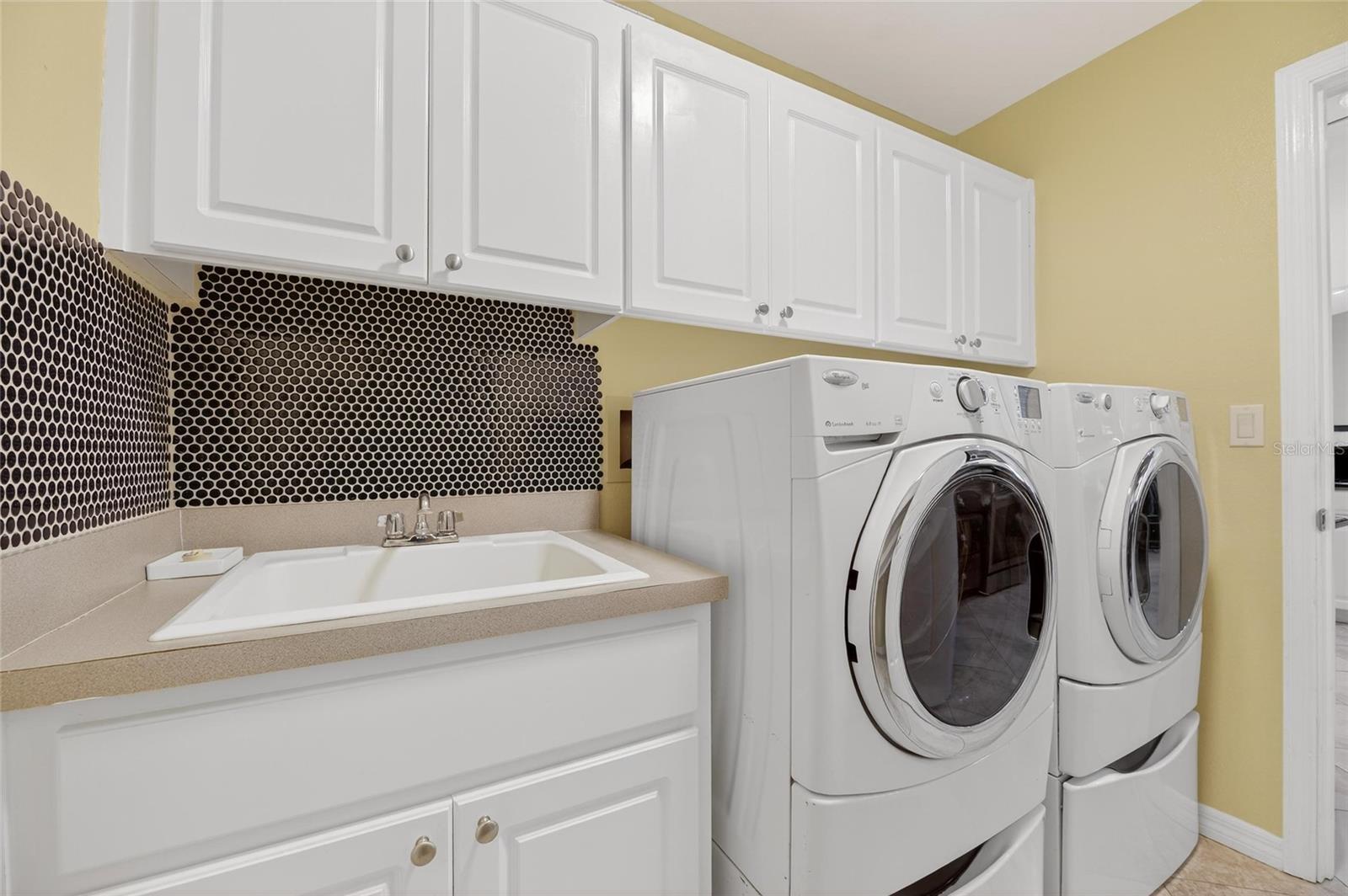 Image 22 of 99 For 1335 Jumana Loop