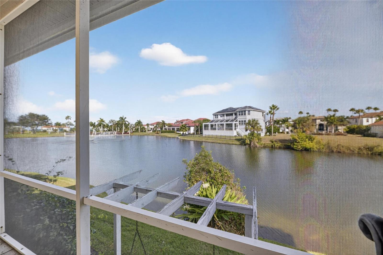 Image 3 of 99 For 1335 Jumana Loop