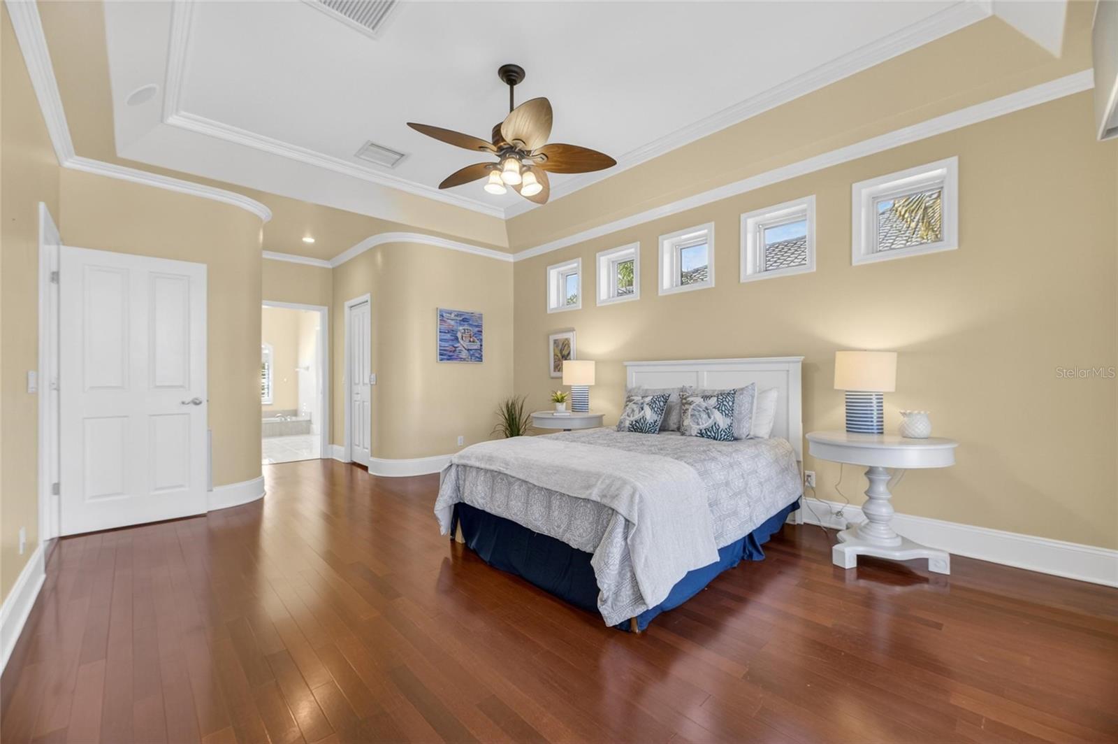 Image 32 of 99 For 1335 Jumana Loop