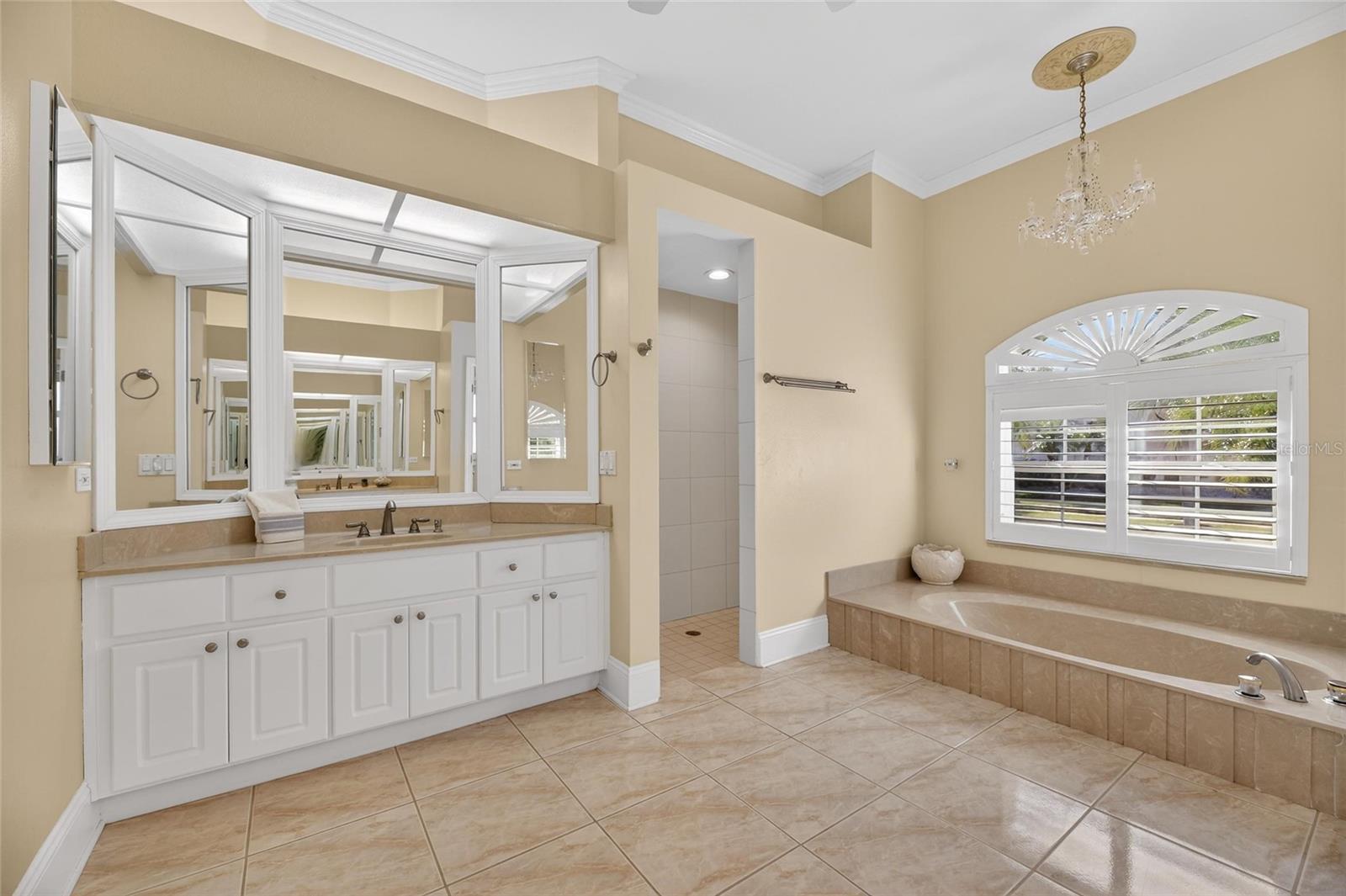 Image 39 of 99 For 1335 Jumana Loop