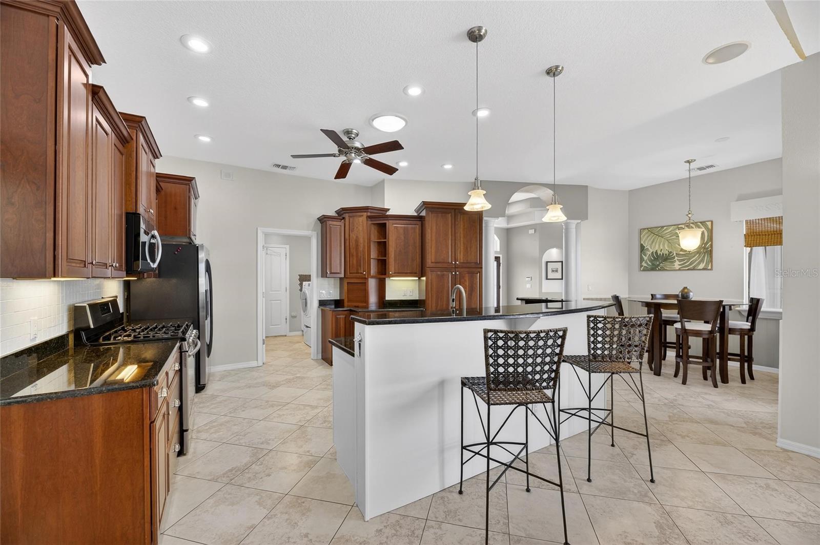 Image 51 of 99 For 1335 Jumana Loop