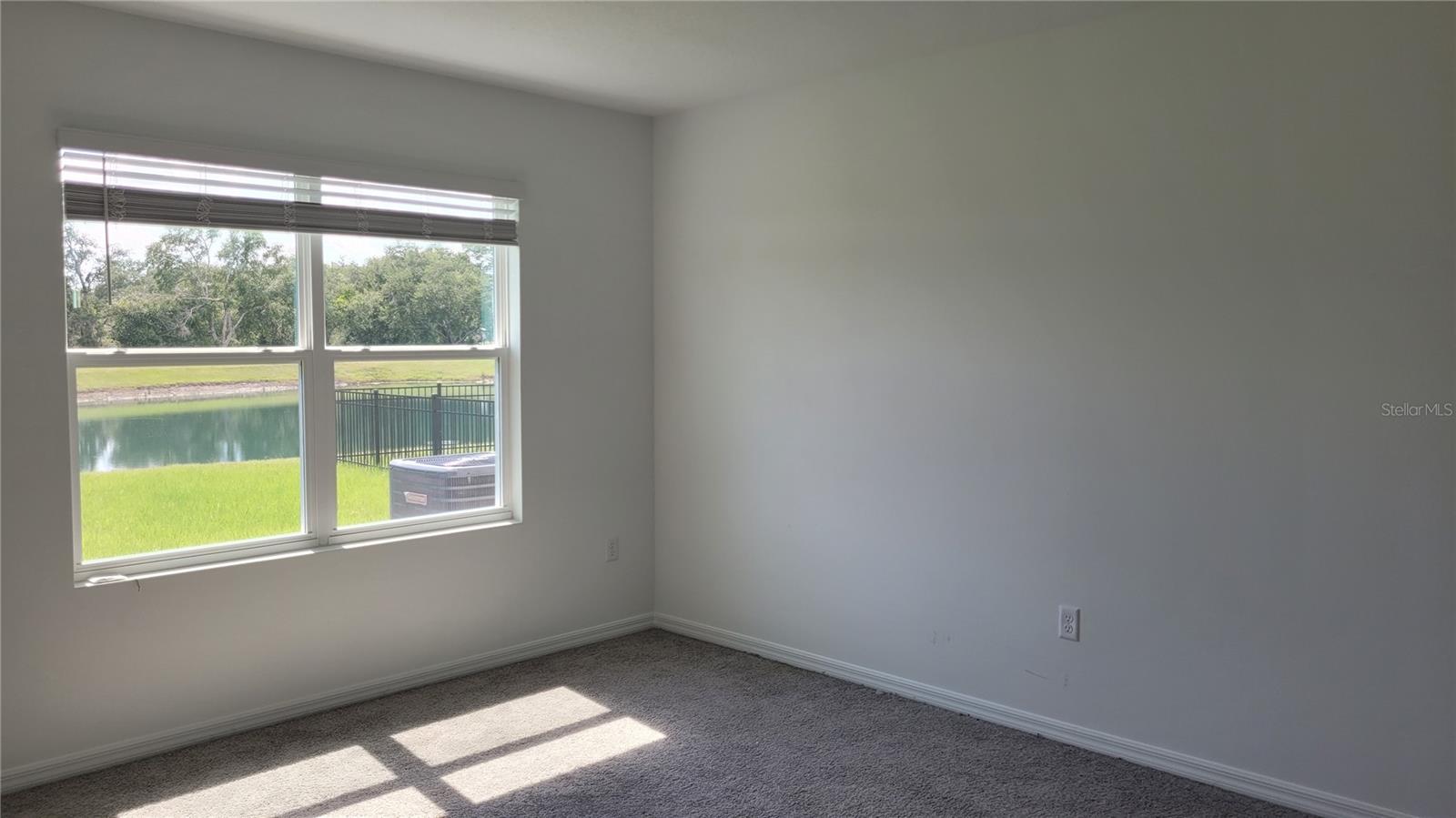 Listing photo id 8 for 2919 Gardiner Lane