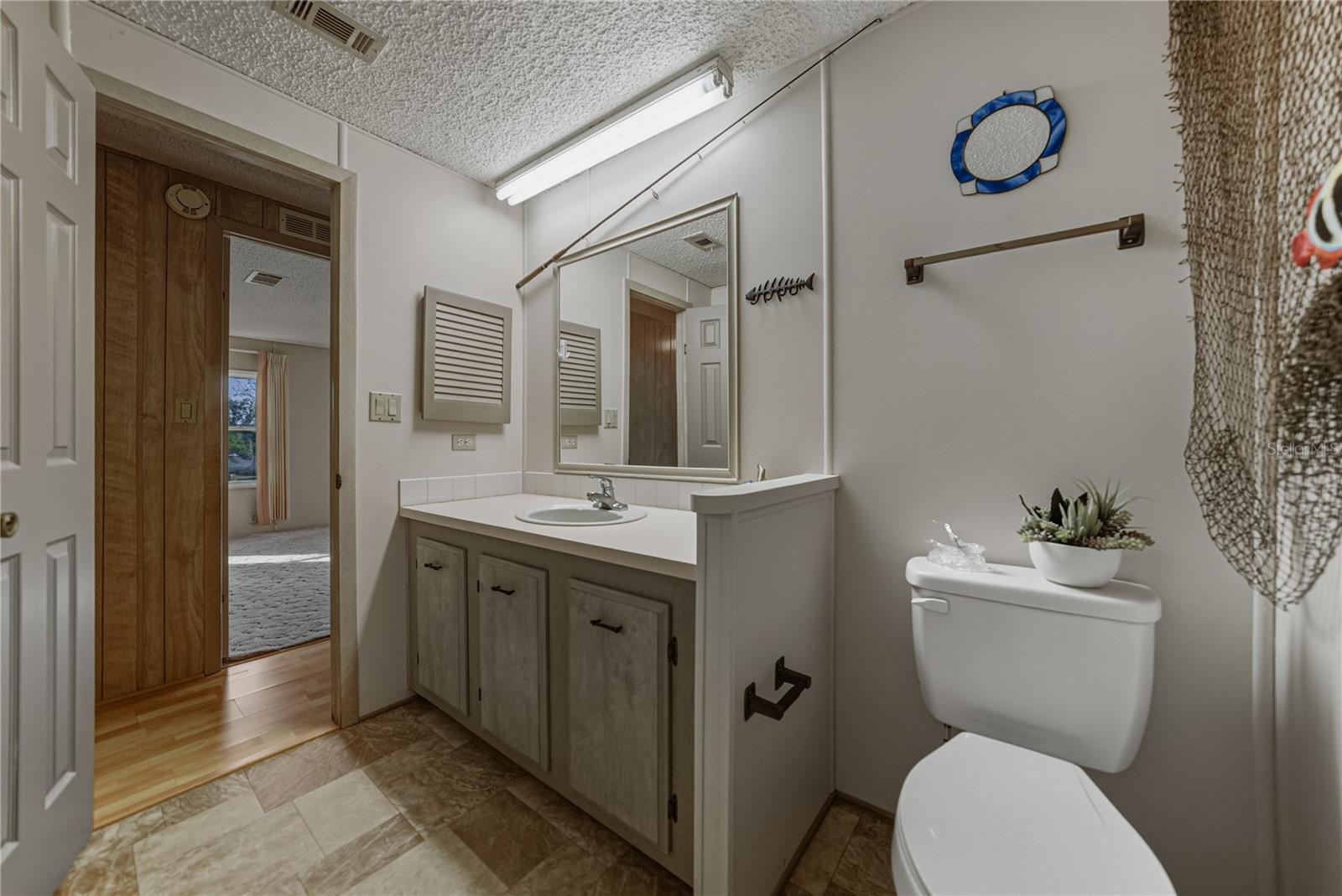 Image 40 of 55 For 14921 Rialto Avenue