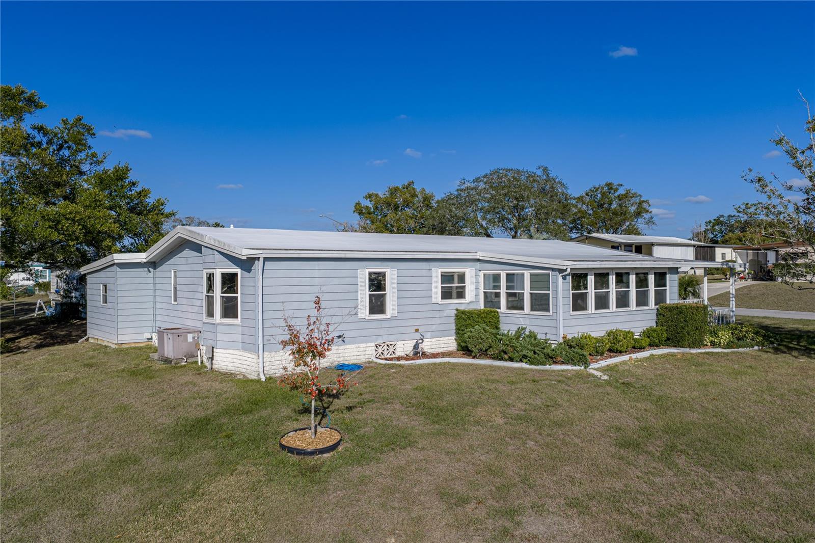 Image 43 of 55 For 14921 Rialto Avenue