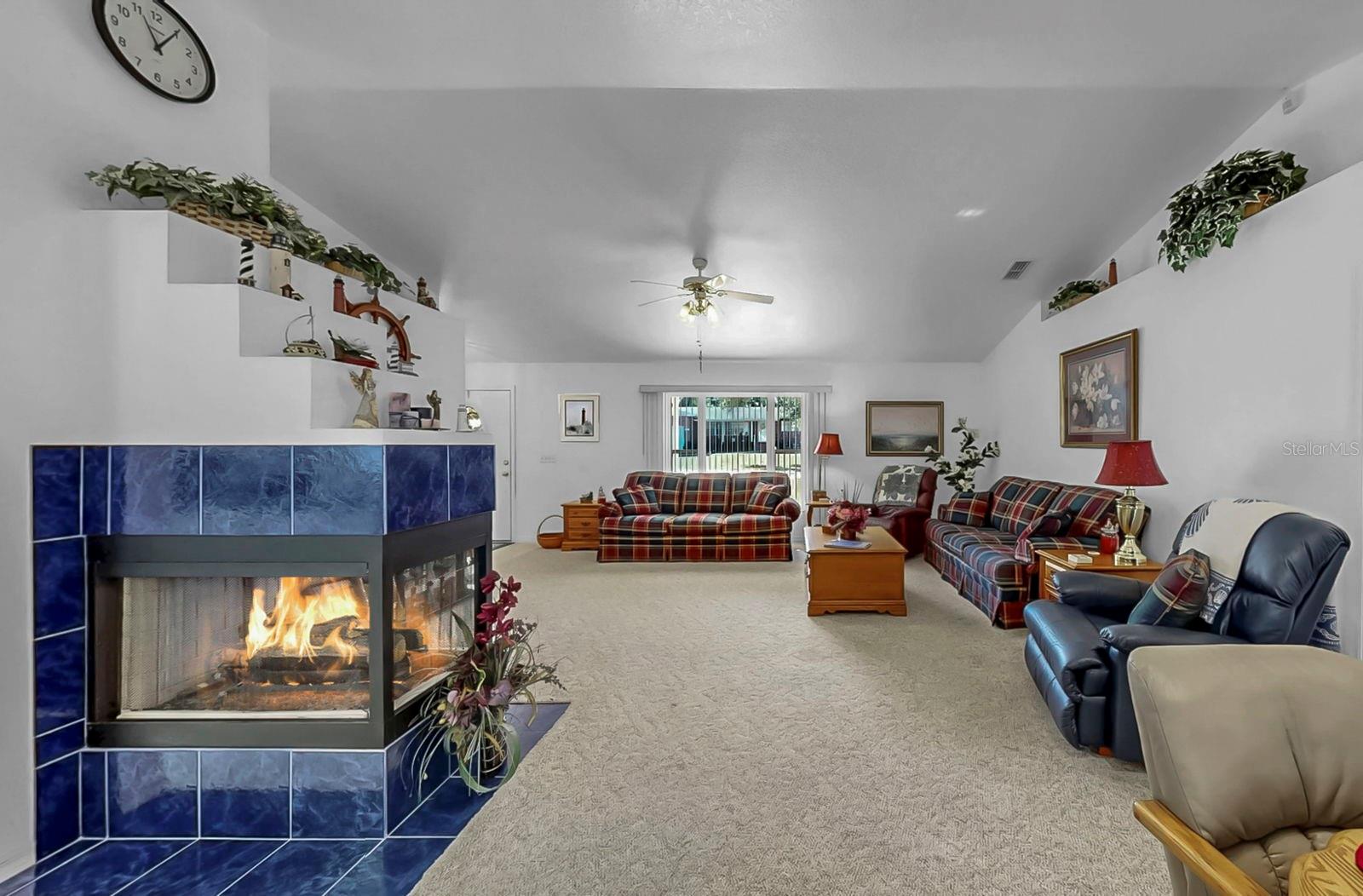 Image 14 of 63 For 914 Woodland Drive