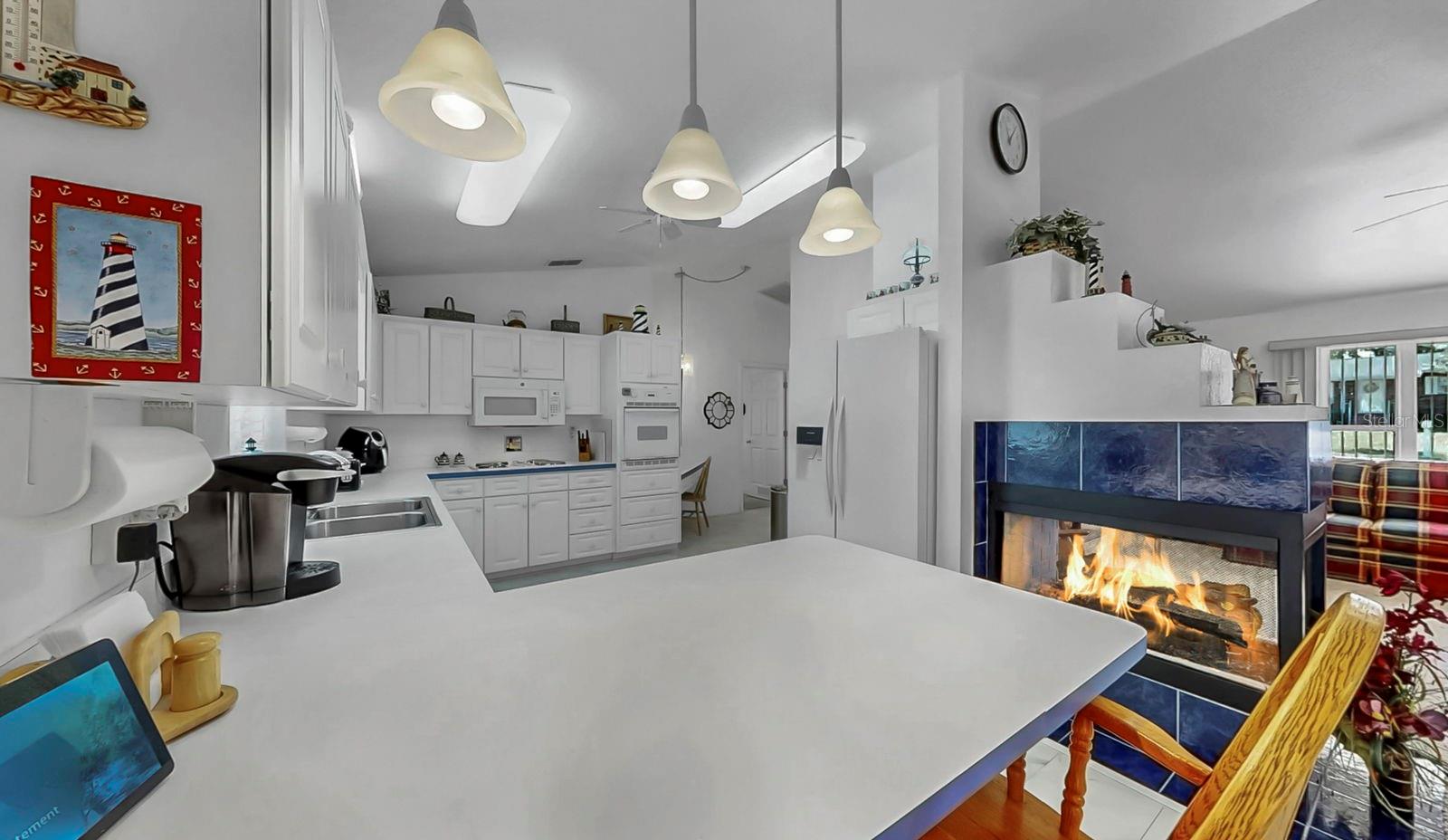 Image 19 of 63 For 914 Woodland Drive