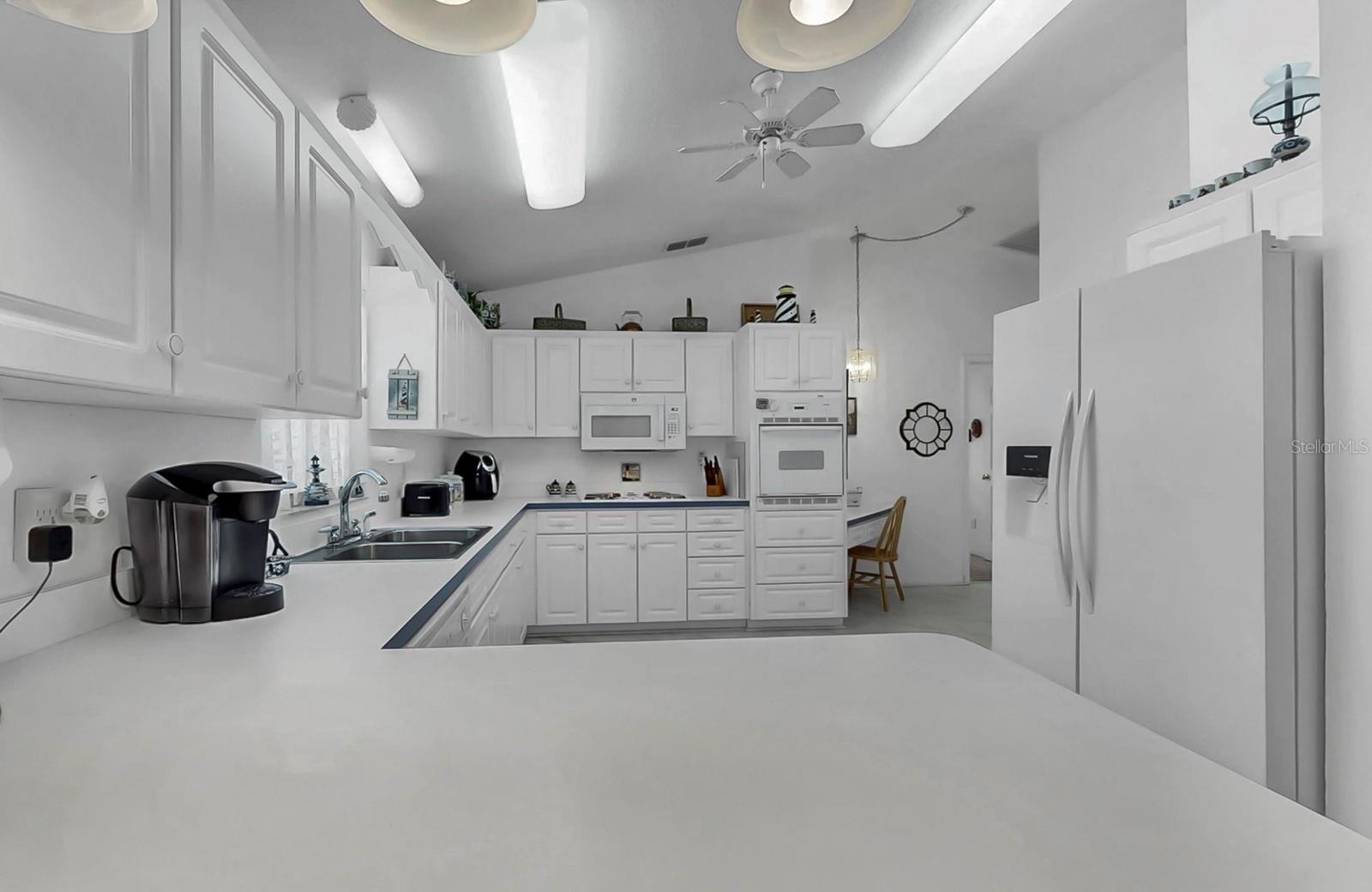 Image 20 of 63 For 914 Woodland Drive