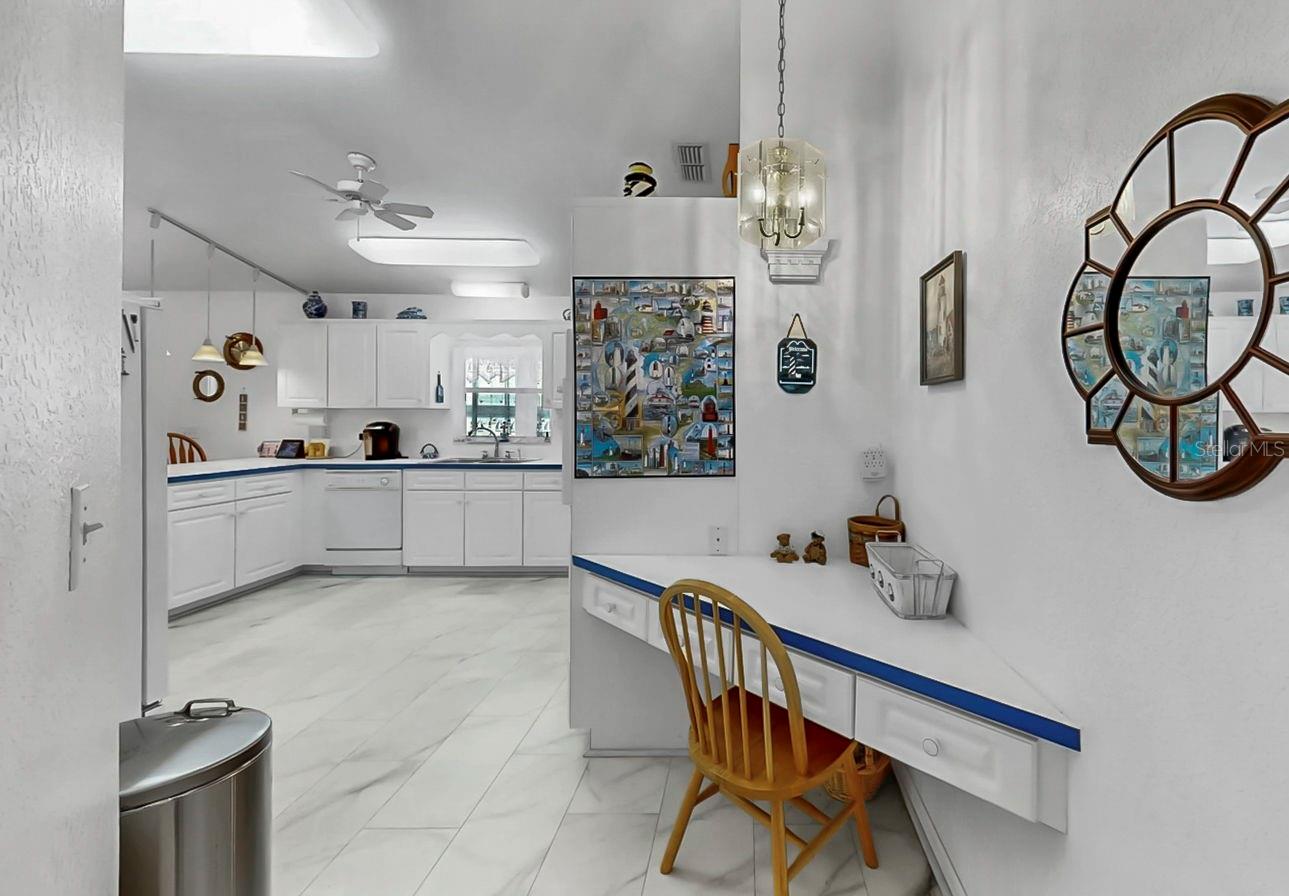 Image 27 of 63 For 914 Woodland Drive