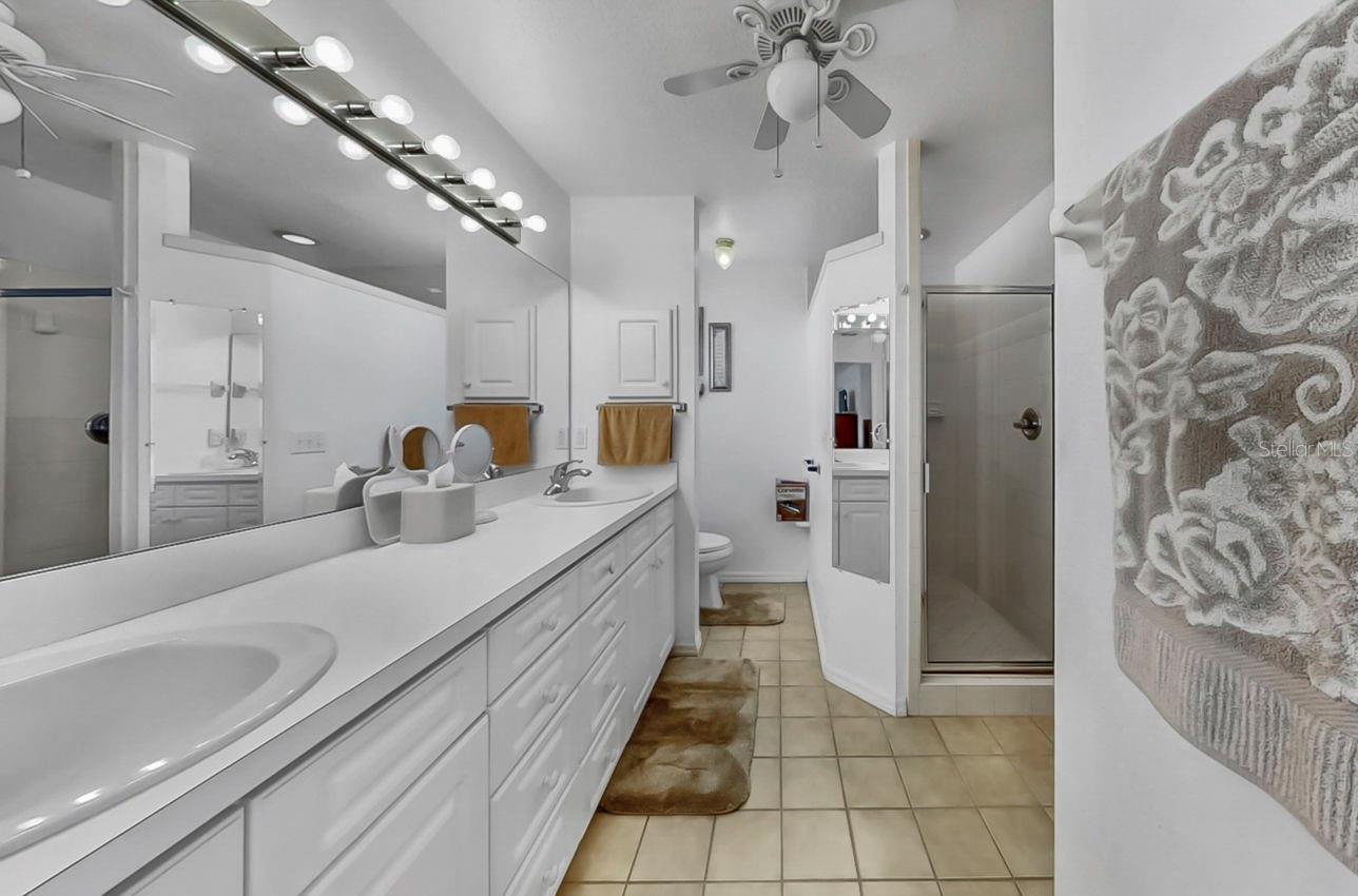 Image 36 of 63 For 914 Woodland Drive