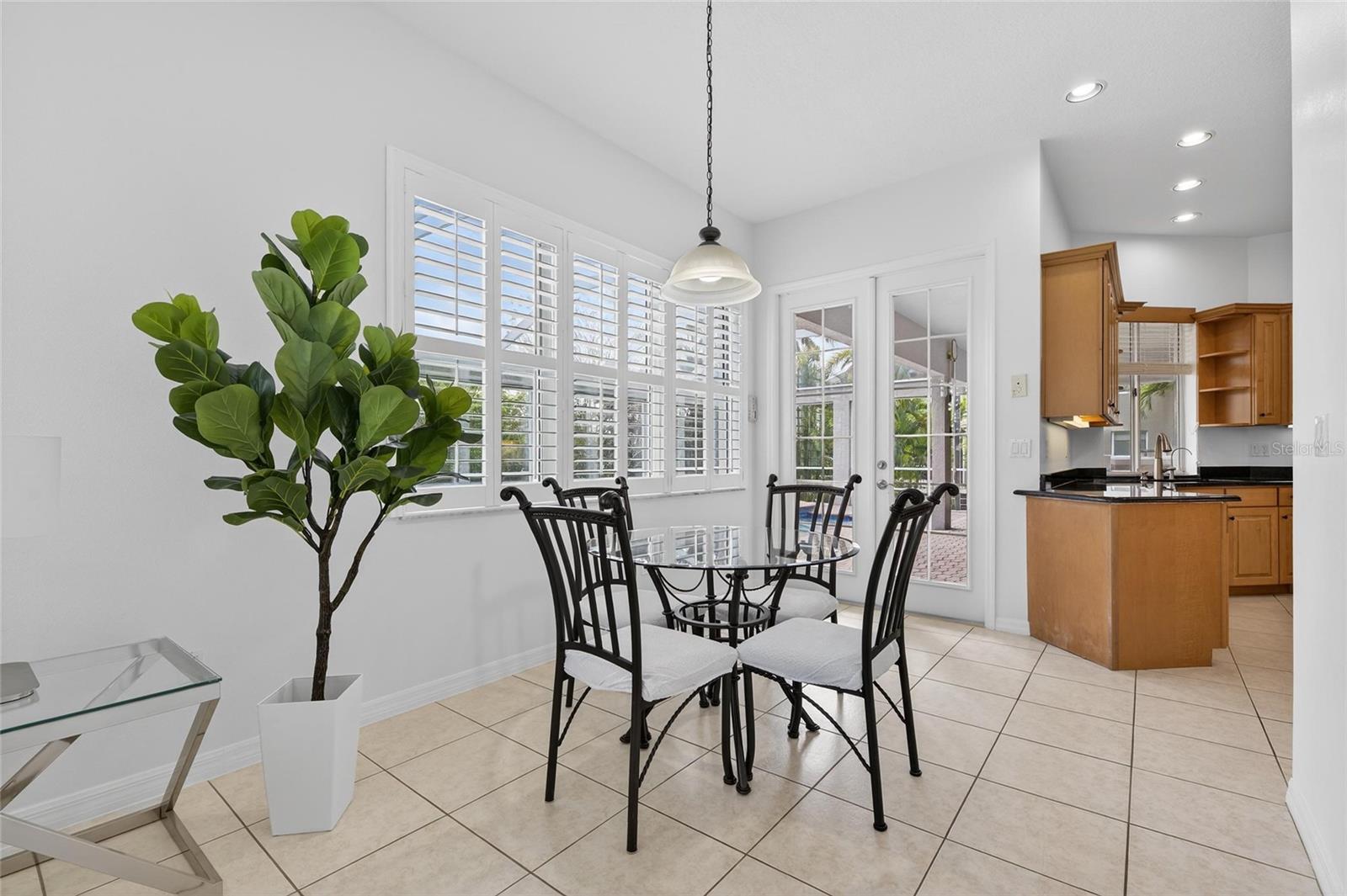 Image 7 of 98 For 6317 Marbella Boulevard