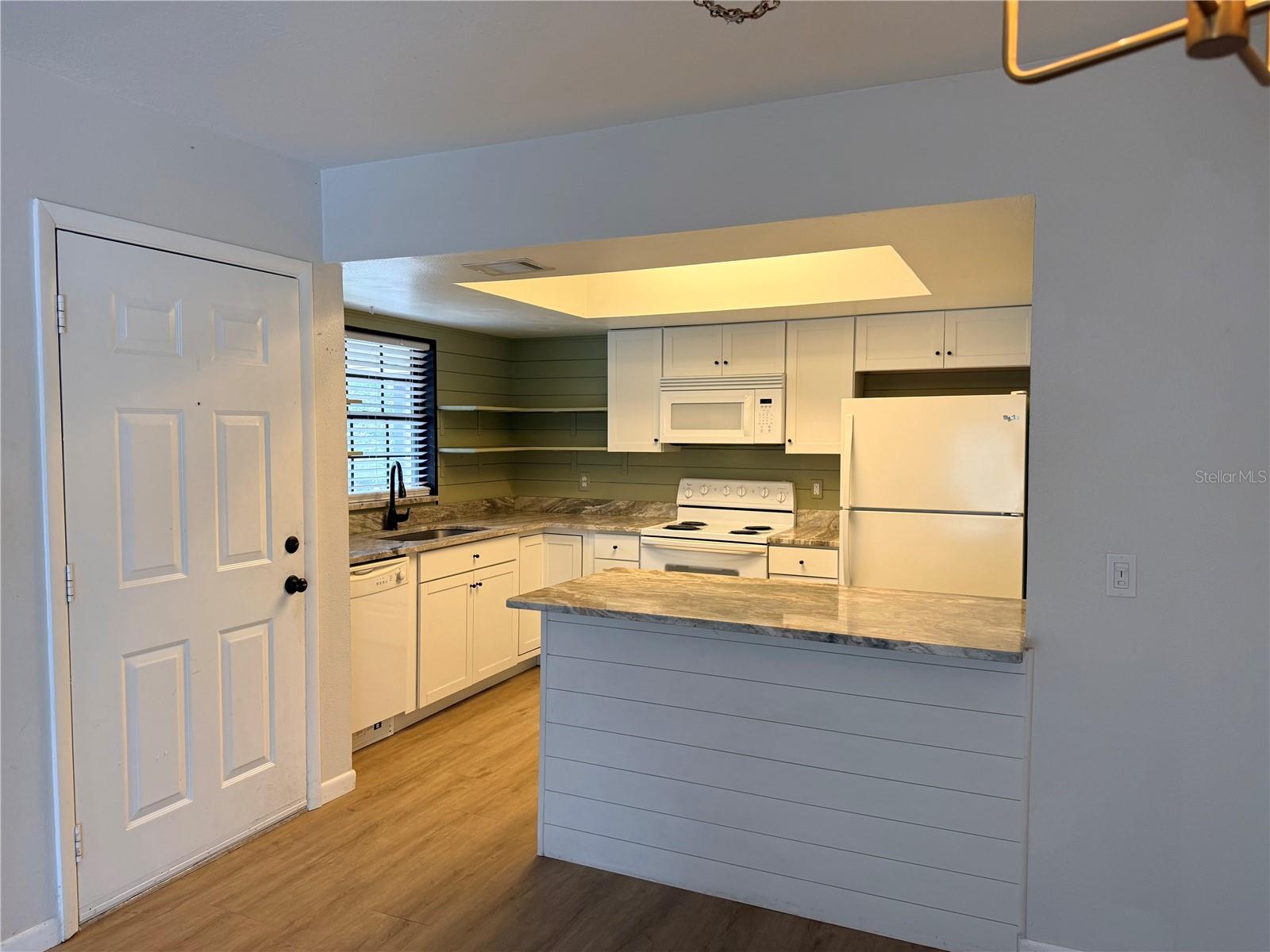 Image 6 of 18 For 4112 Ashford Green Place I202