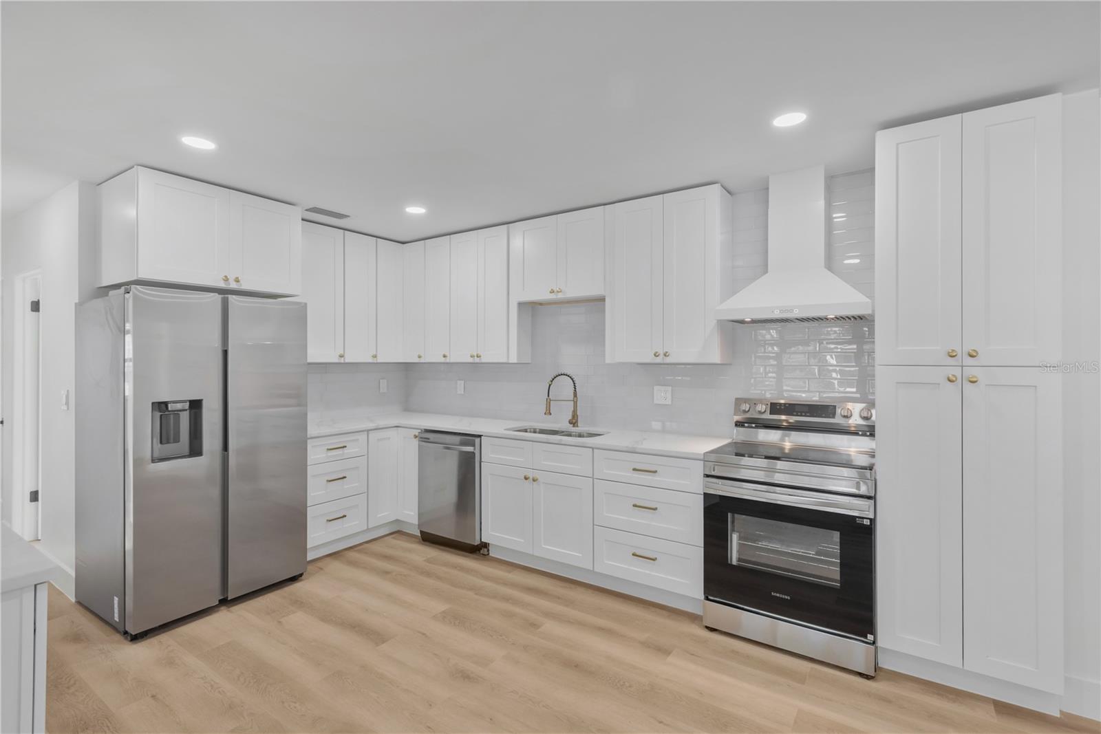 Image 7 of 35 For 4300 28th Avenue N