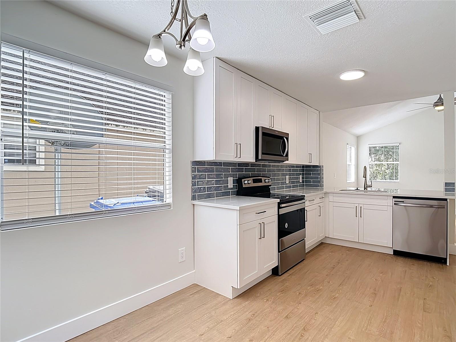 Image 22 of 61 For 2013 Glen Forge Street