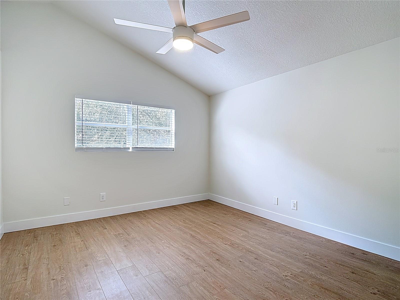 Image 33 of 61 For 2013 Glen Forge Street