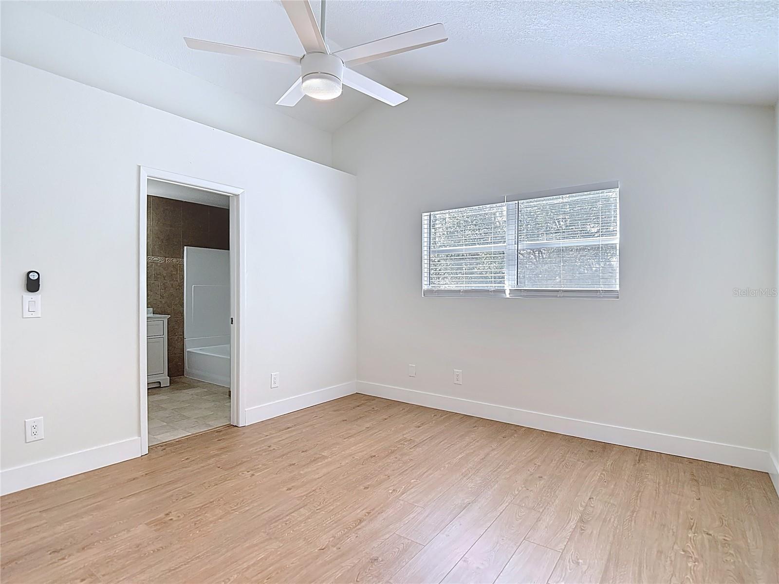 Image 34 of 61 For 2013 Glen Forge Street