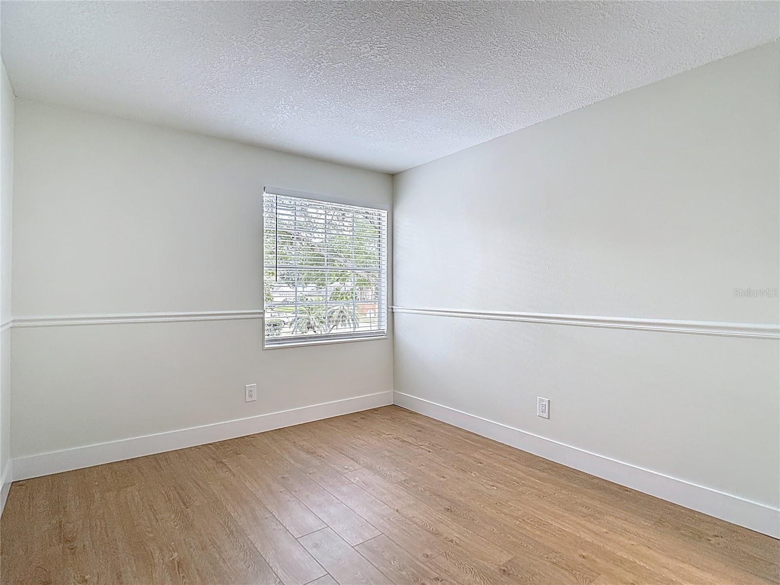 Image 45 of 61 For 2013 Glen Forge Street