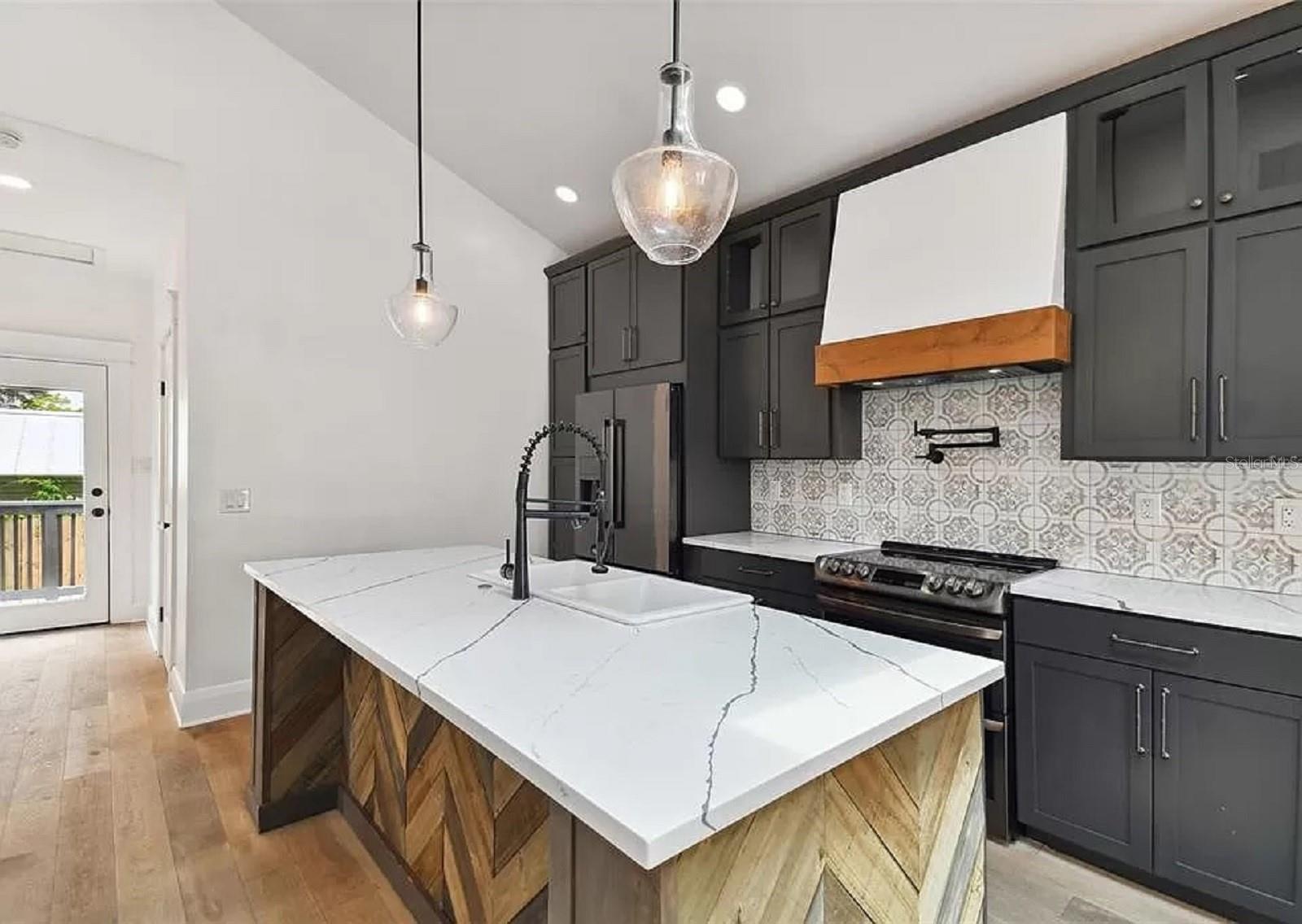 Image 8 of 24 For 2508 Ola Avenue