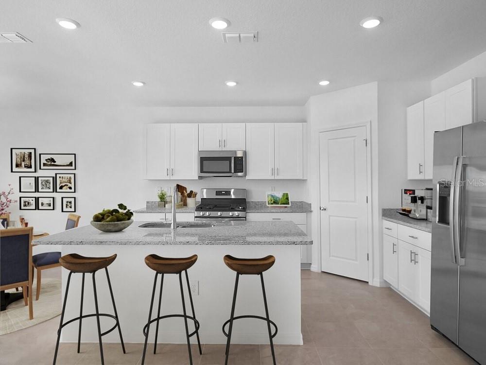 Image 11 of 46 For 13239 Commons Avenue