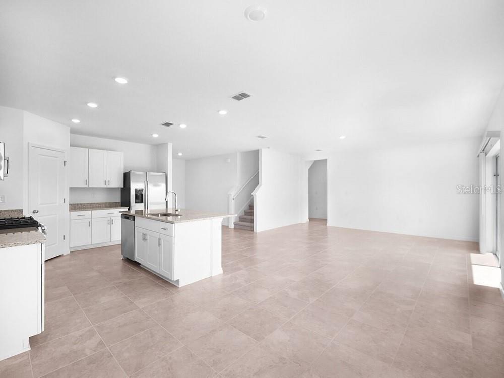 Image 14 of 46 For 13239 Commons Avenue