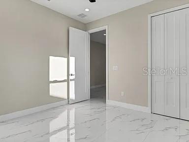 Listing photo id 15 for 2839 60th Avenue N