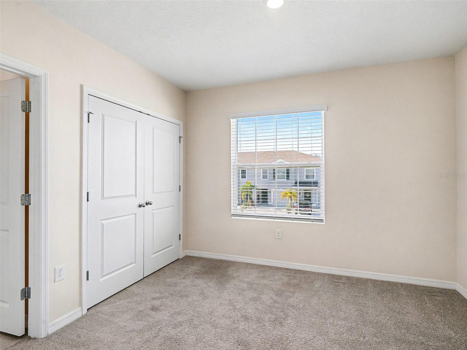 Image 19 of 34 For 1951 Pleasant Maple Court