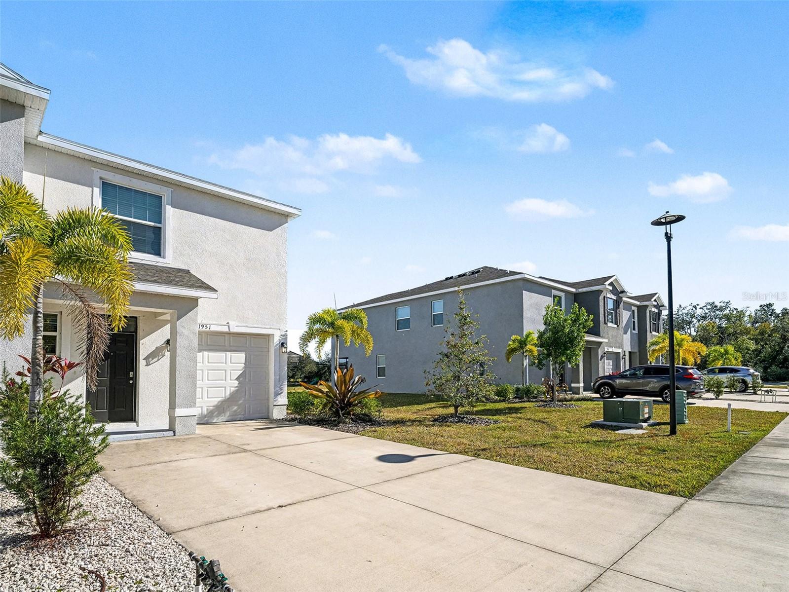 Image 4 of 34 For 1951 Pleasant Maple Court