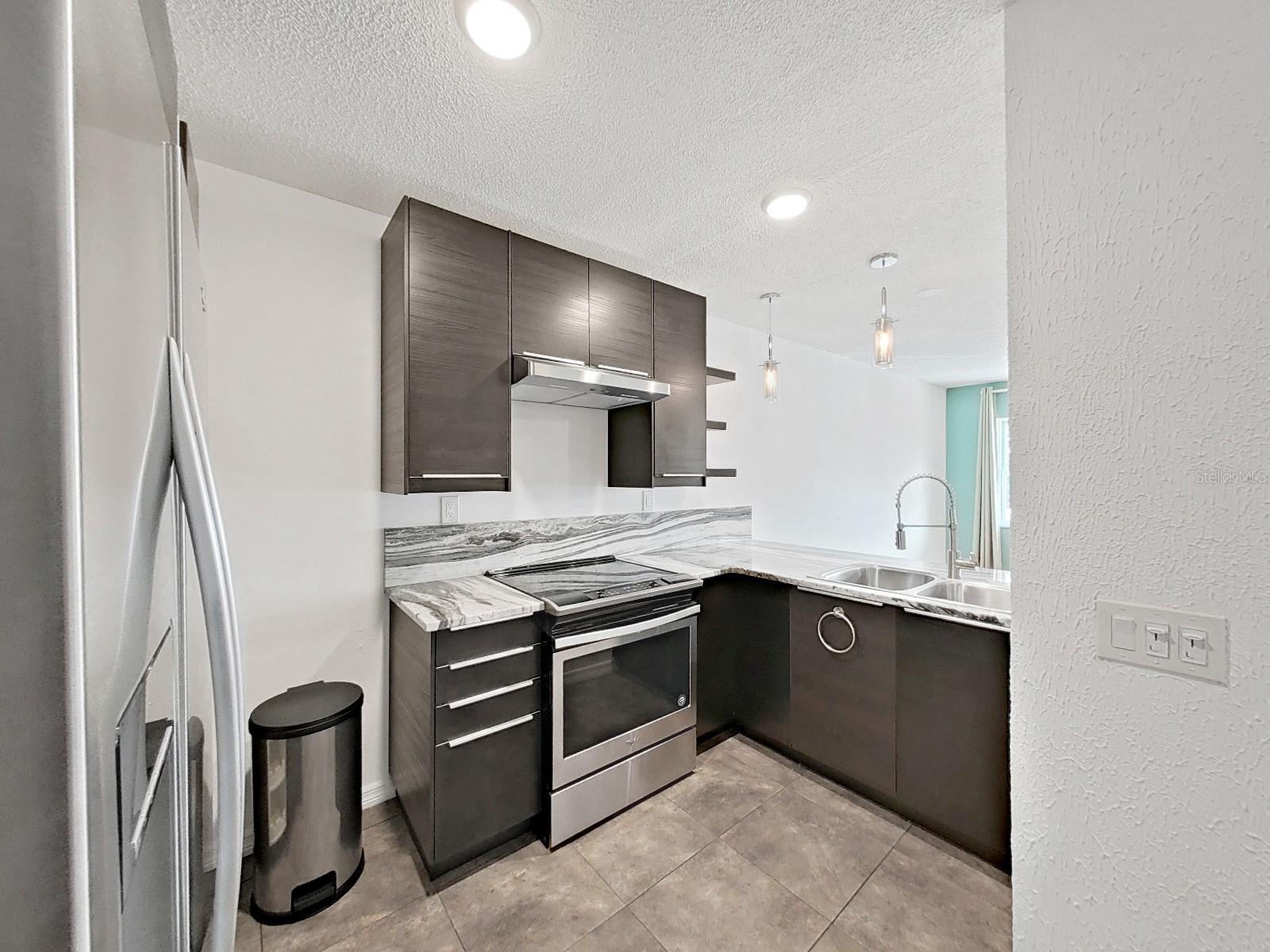 Image 12 of 37 For 121 Brandy Wine Drive 121