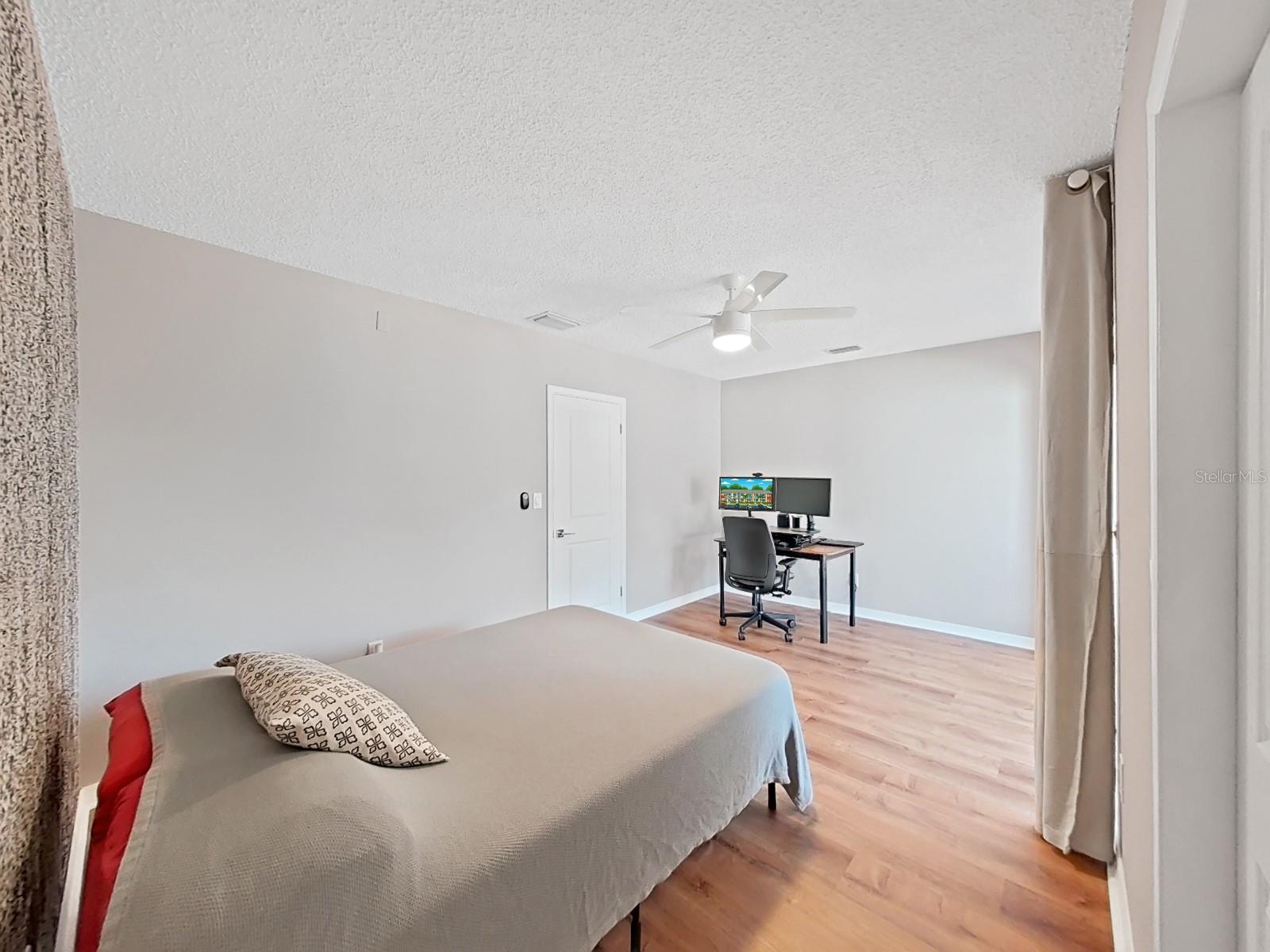 Image 20 of 37 For 121 Brandy Wine Drive 121