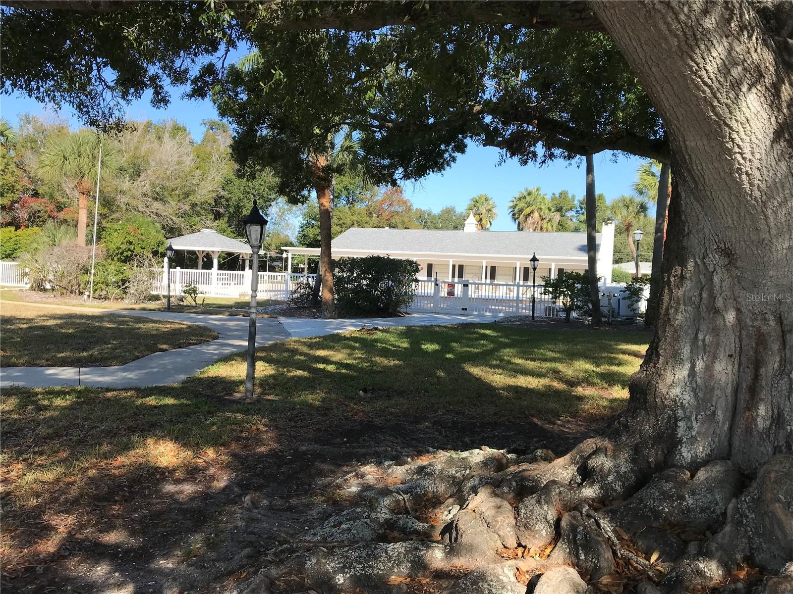 Image 30 of 37 For 121 Brandy Wine Drive 121