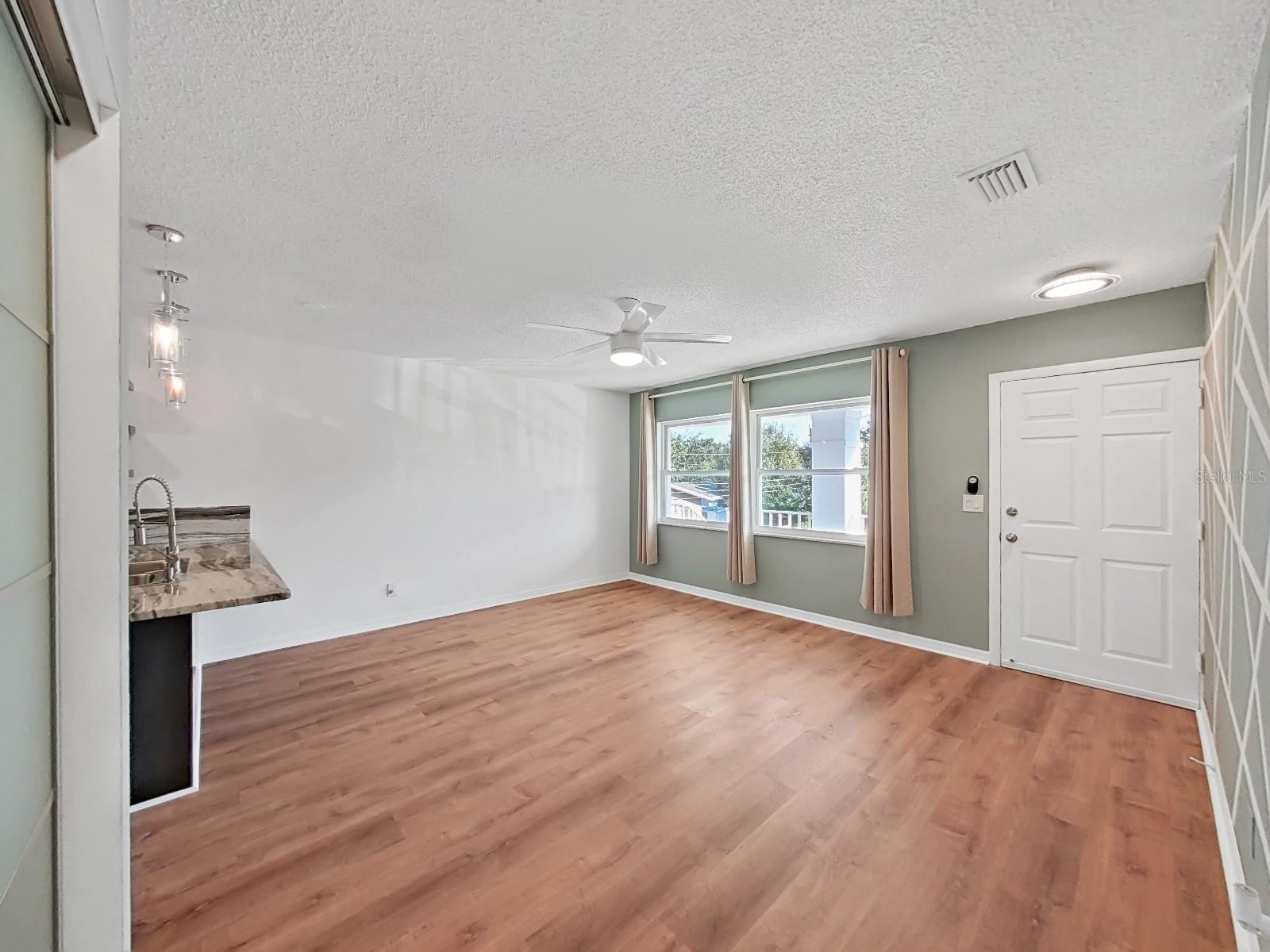 Image 5 of 37 For 121 Brandy Wine Drive 121