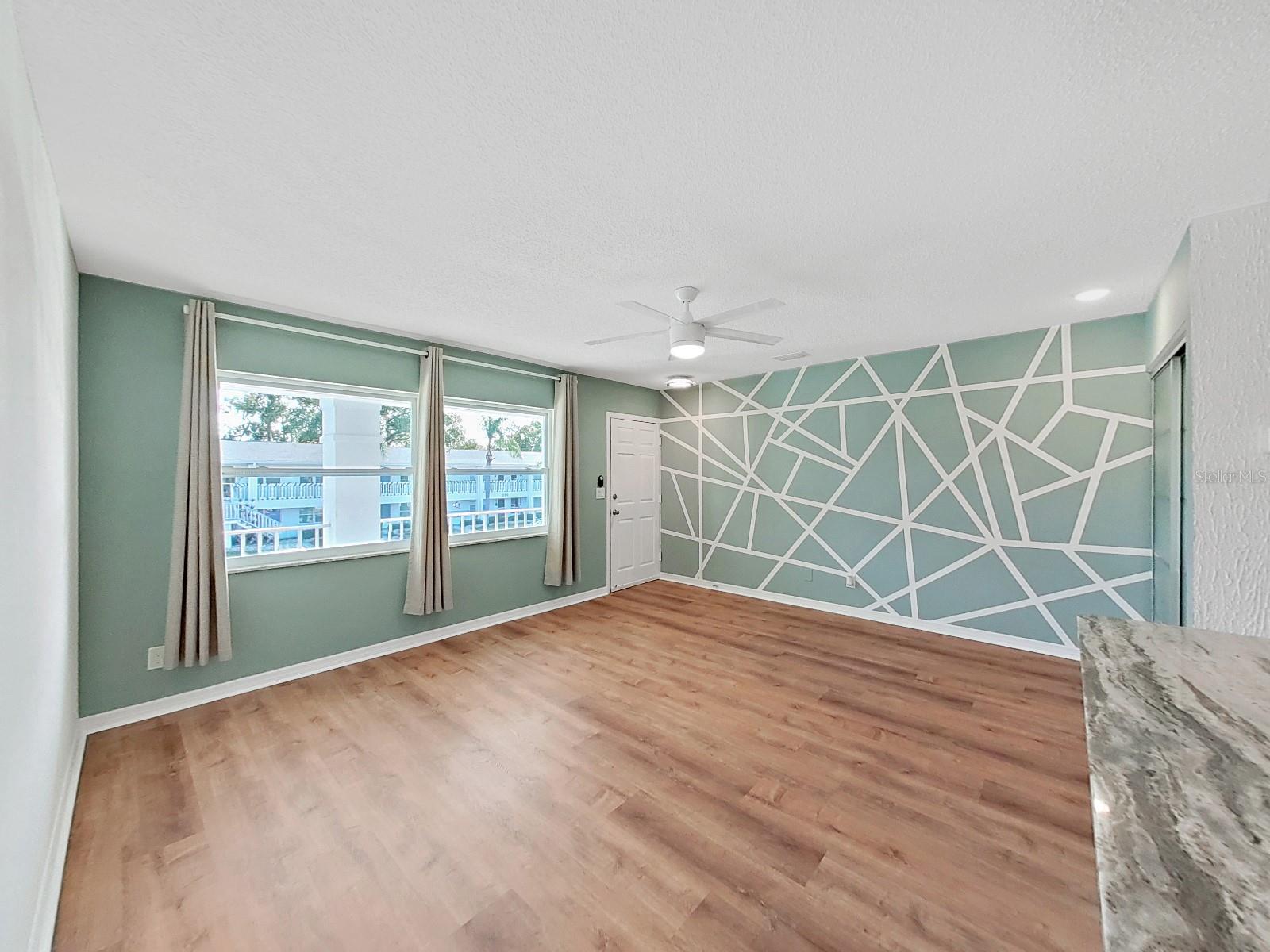 Image 7 of 37 For 121 Brandy Wine Drive 121