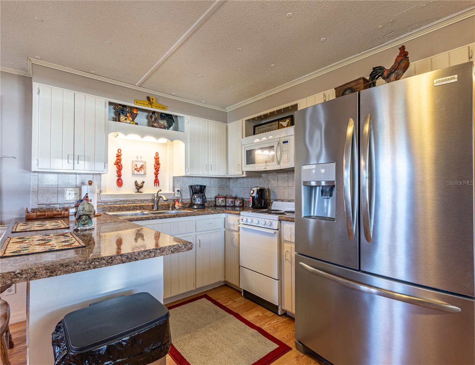 Image 11 of 34 For 6109 Creston Street