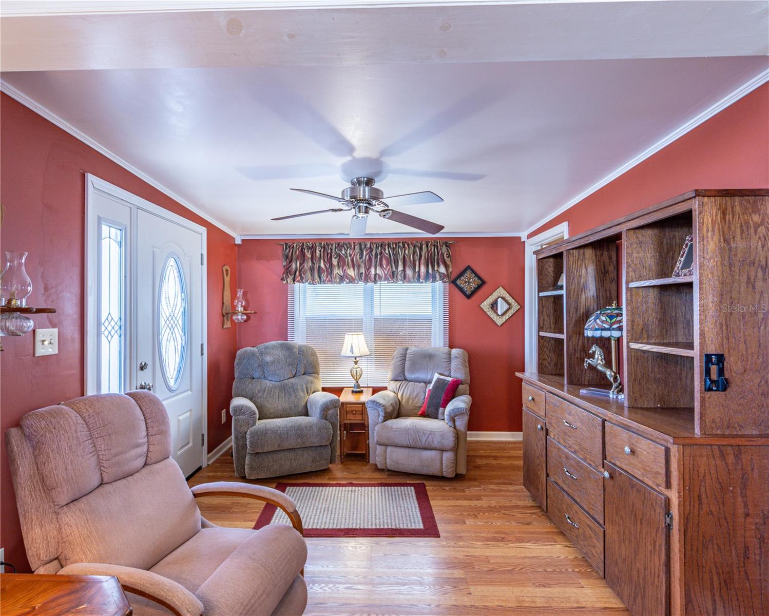 Image 15 of 34 For 6109 Creston Street