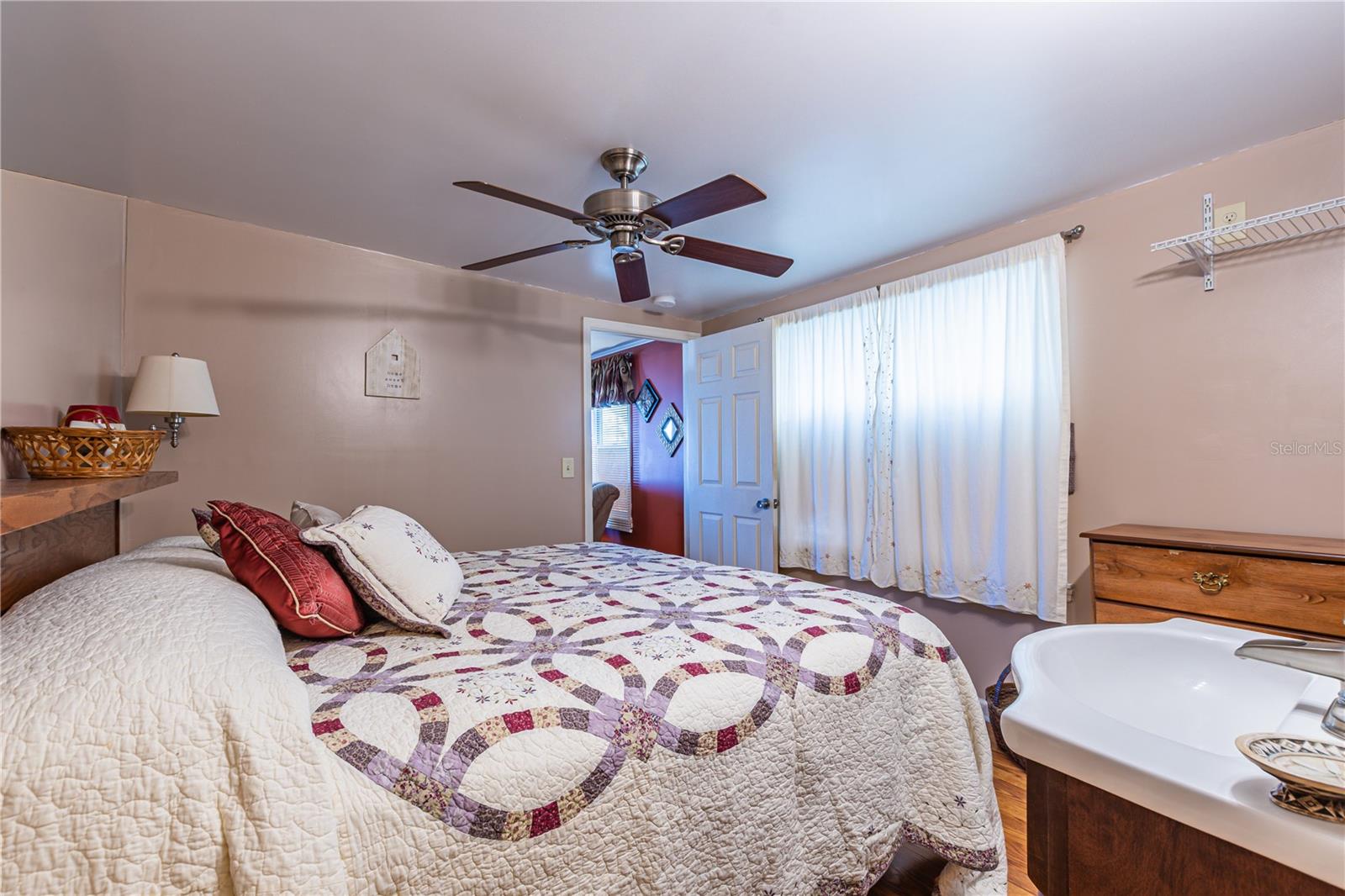 Image 18 of 34 For 6109 Creston Street