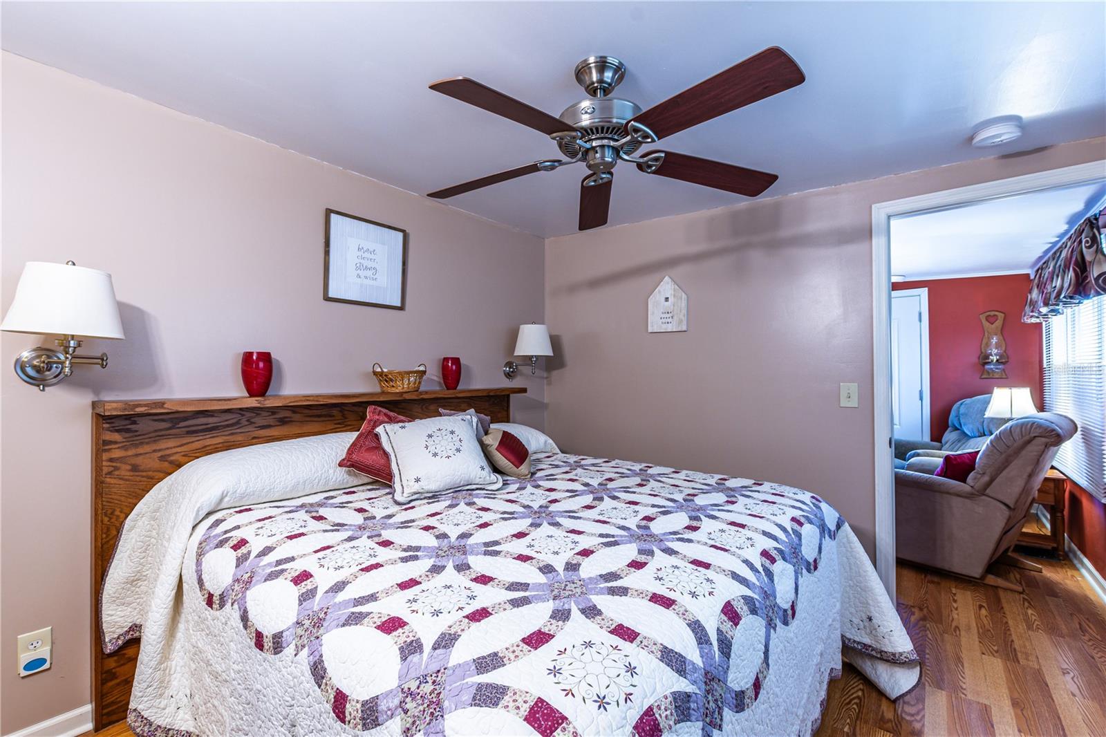 Image 19 of 34 For 6109 Creston Street