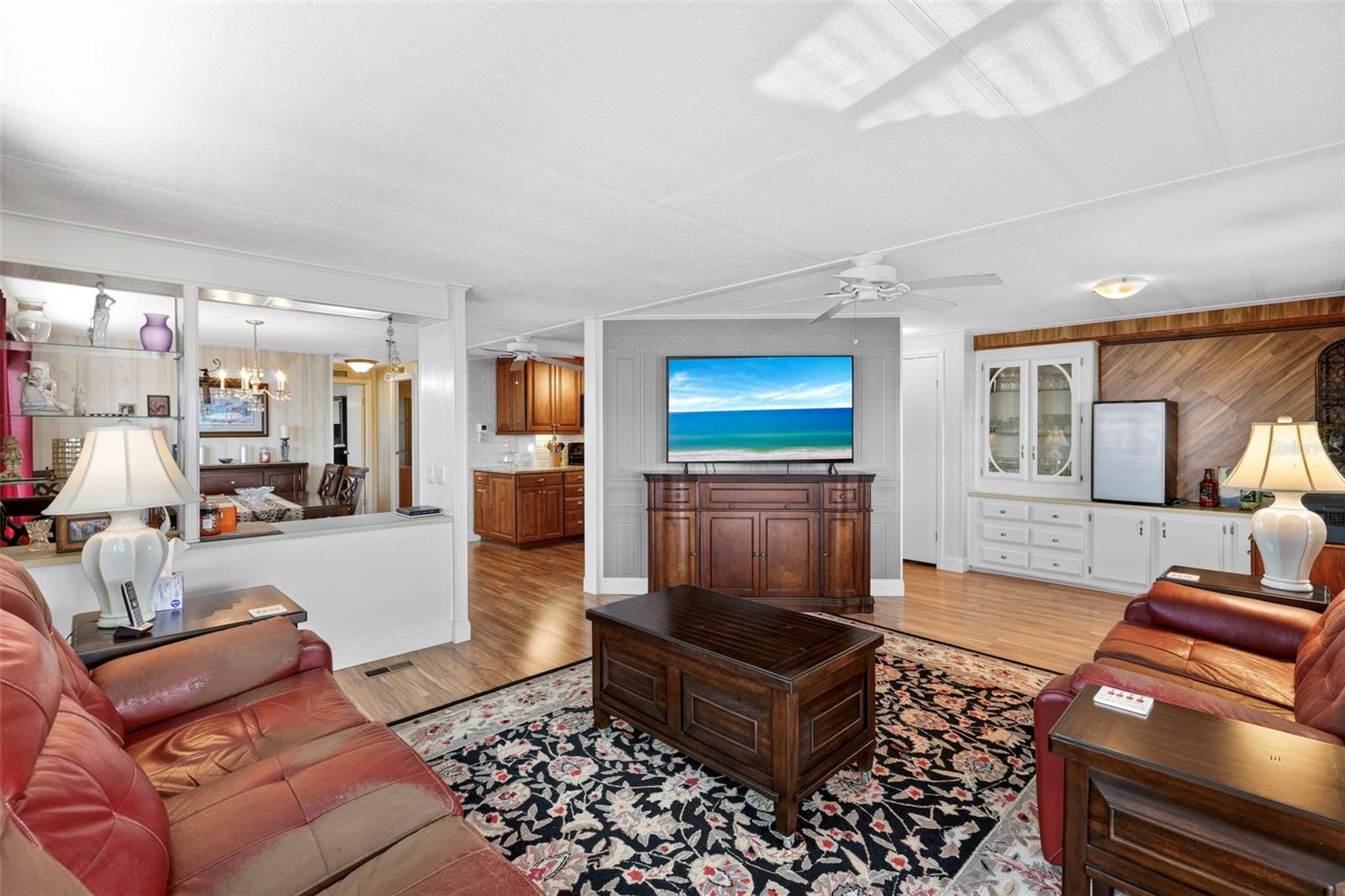 Image 15 of 75 For 320 La Costa