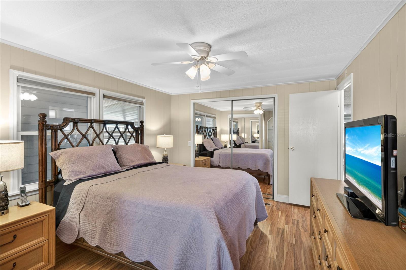 Image 19 of 75 For 320 La Costa