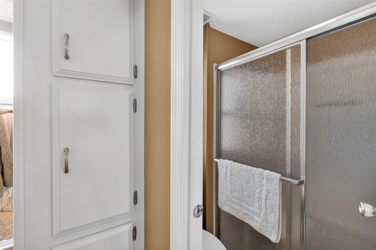 Image 21 of 75 For 320 La Costa