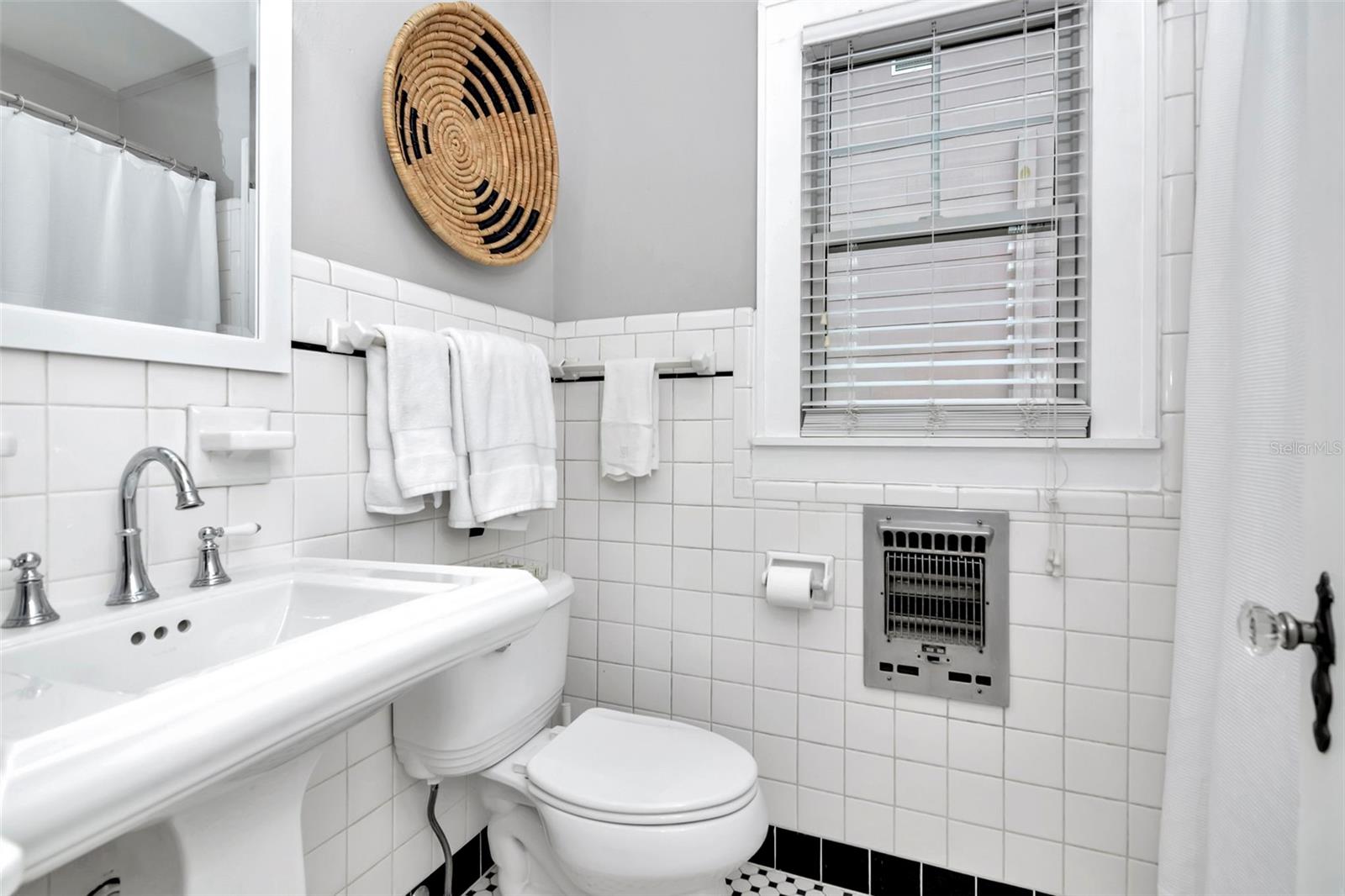 Image 17 of 29 For 1003 Clifton Street