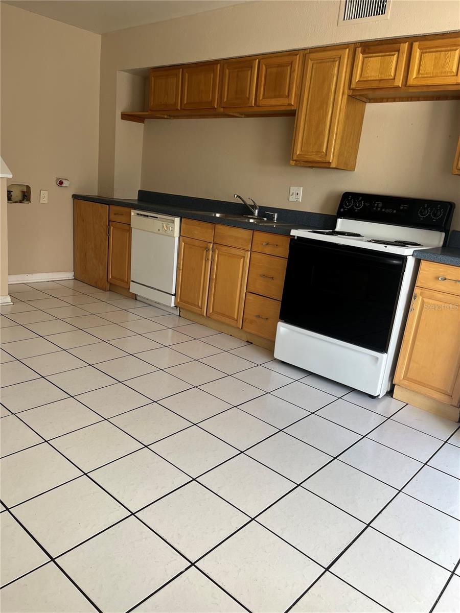 Image 3 of 6 For 7323 Jackson Springs Road