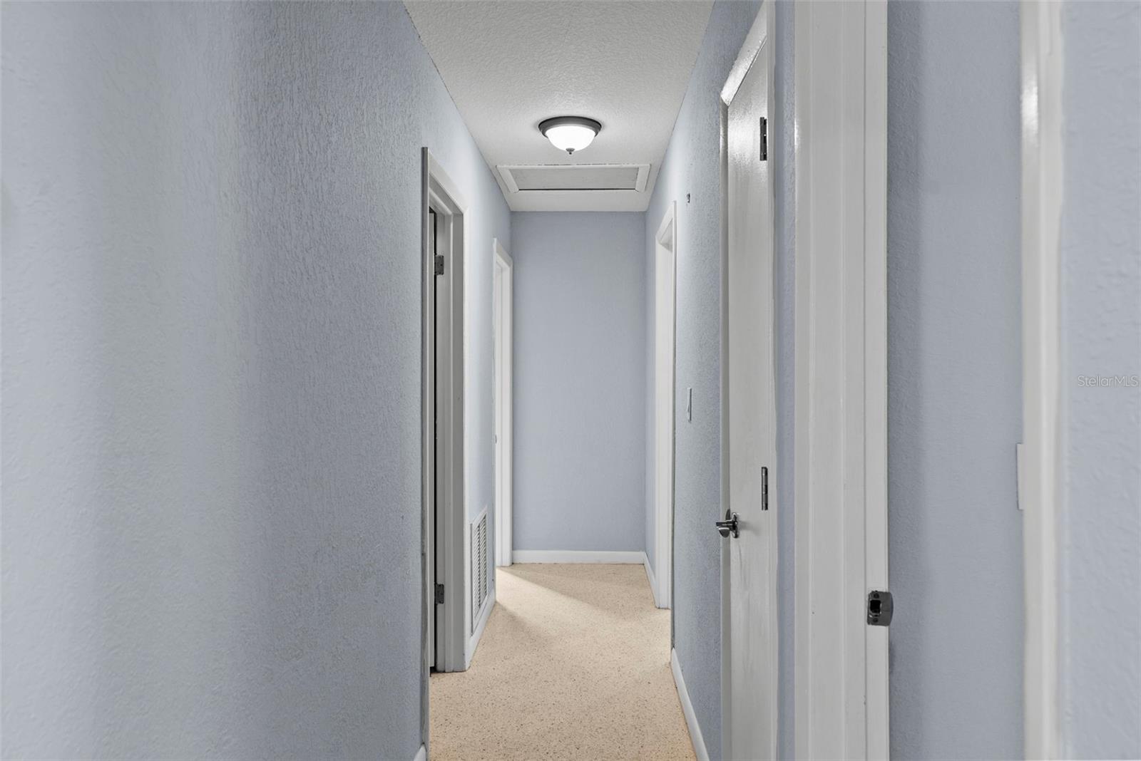 Image 24 of 34 For 7499 Oak Street Ne