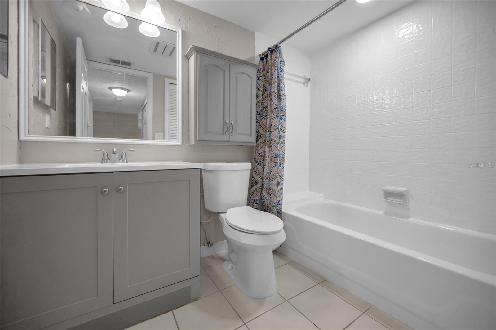 Image 24 of 42 For 2971 Estancia Boulevard 418