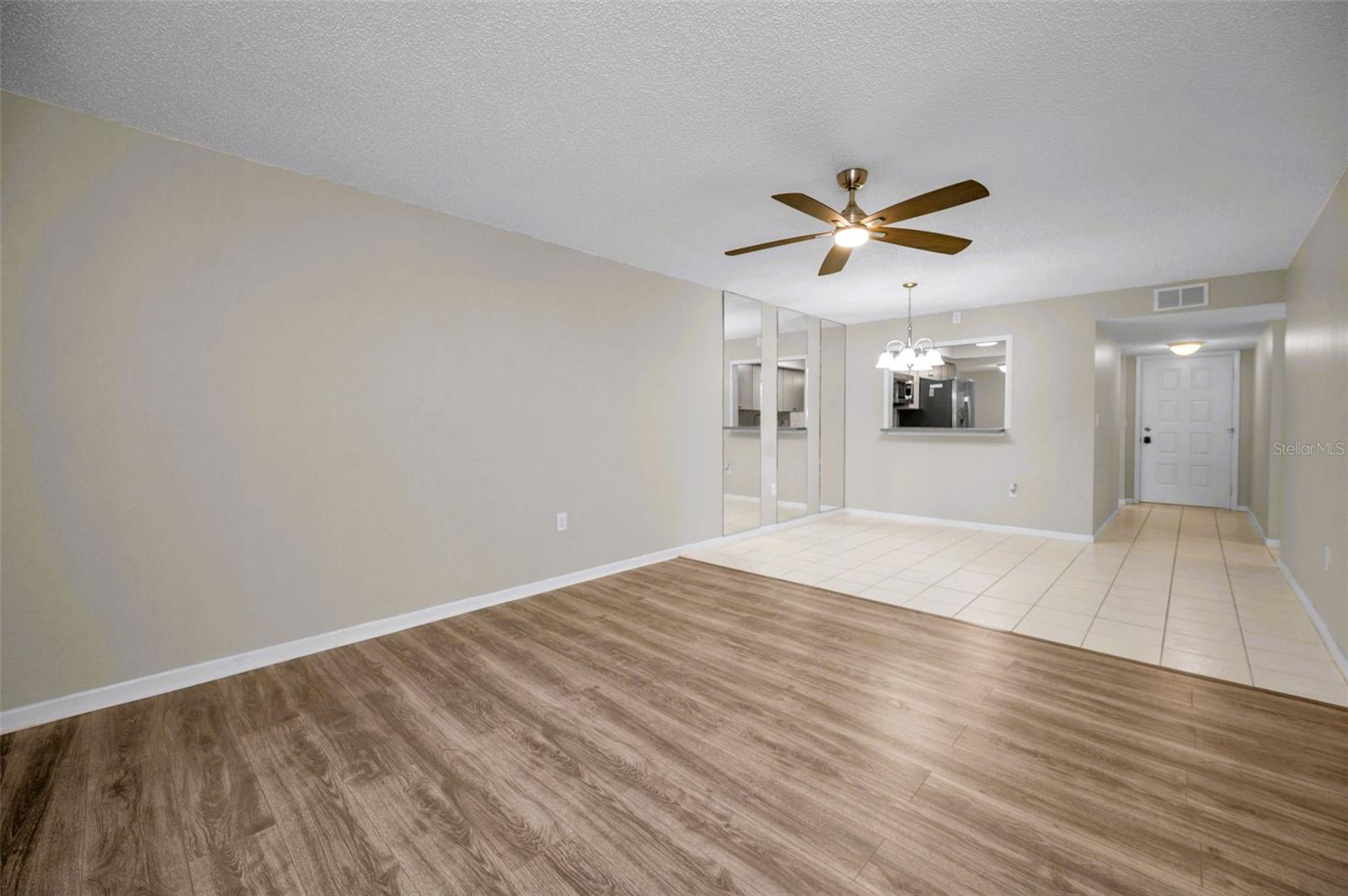 Image 5 of 42 For 2971 Estancia Boulevard 418